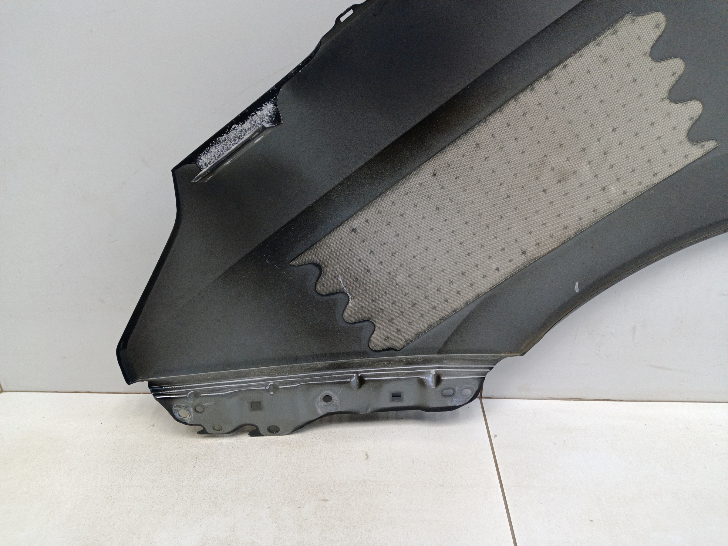 Крыло переднее правое Gac M8