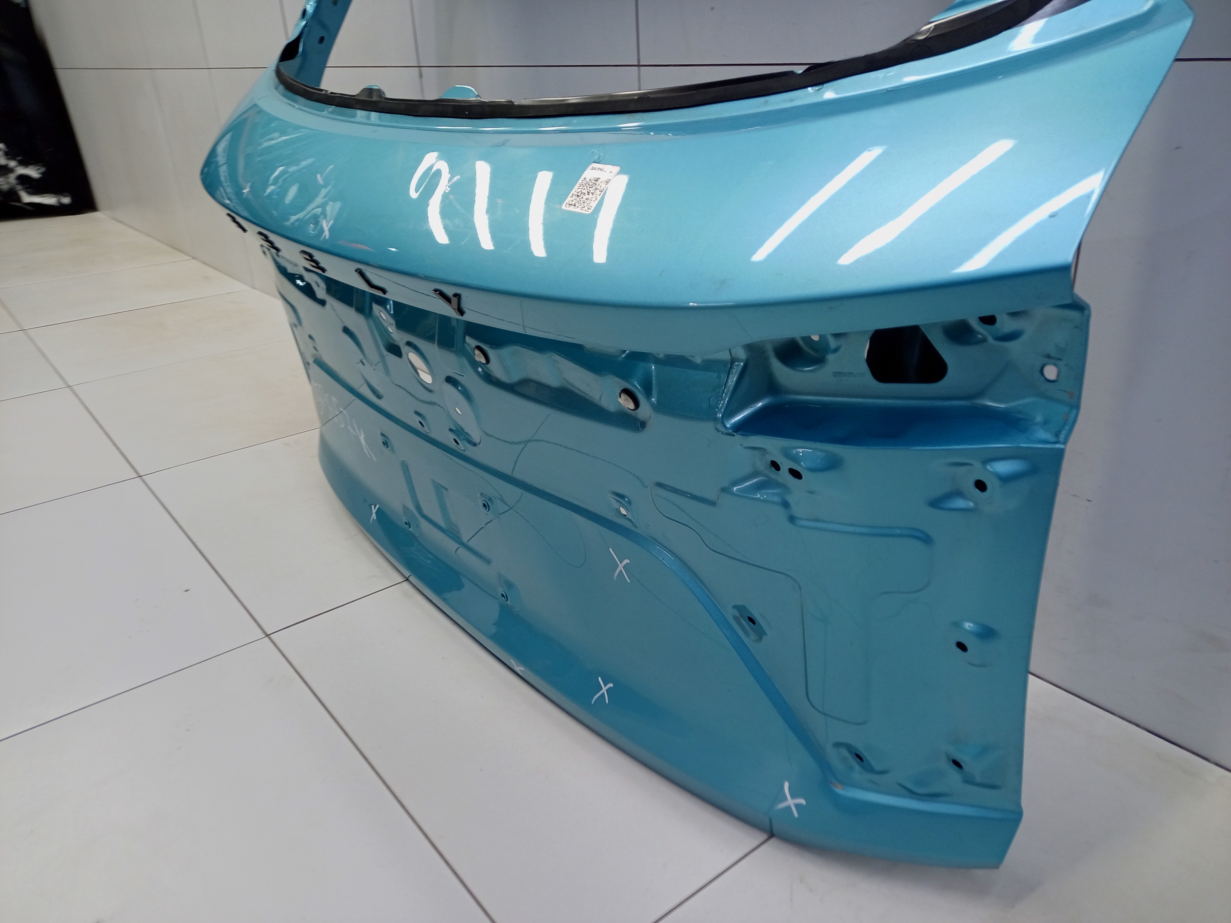 Крышка багажника Geely Coolray Restail