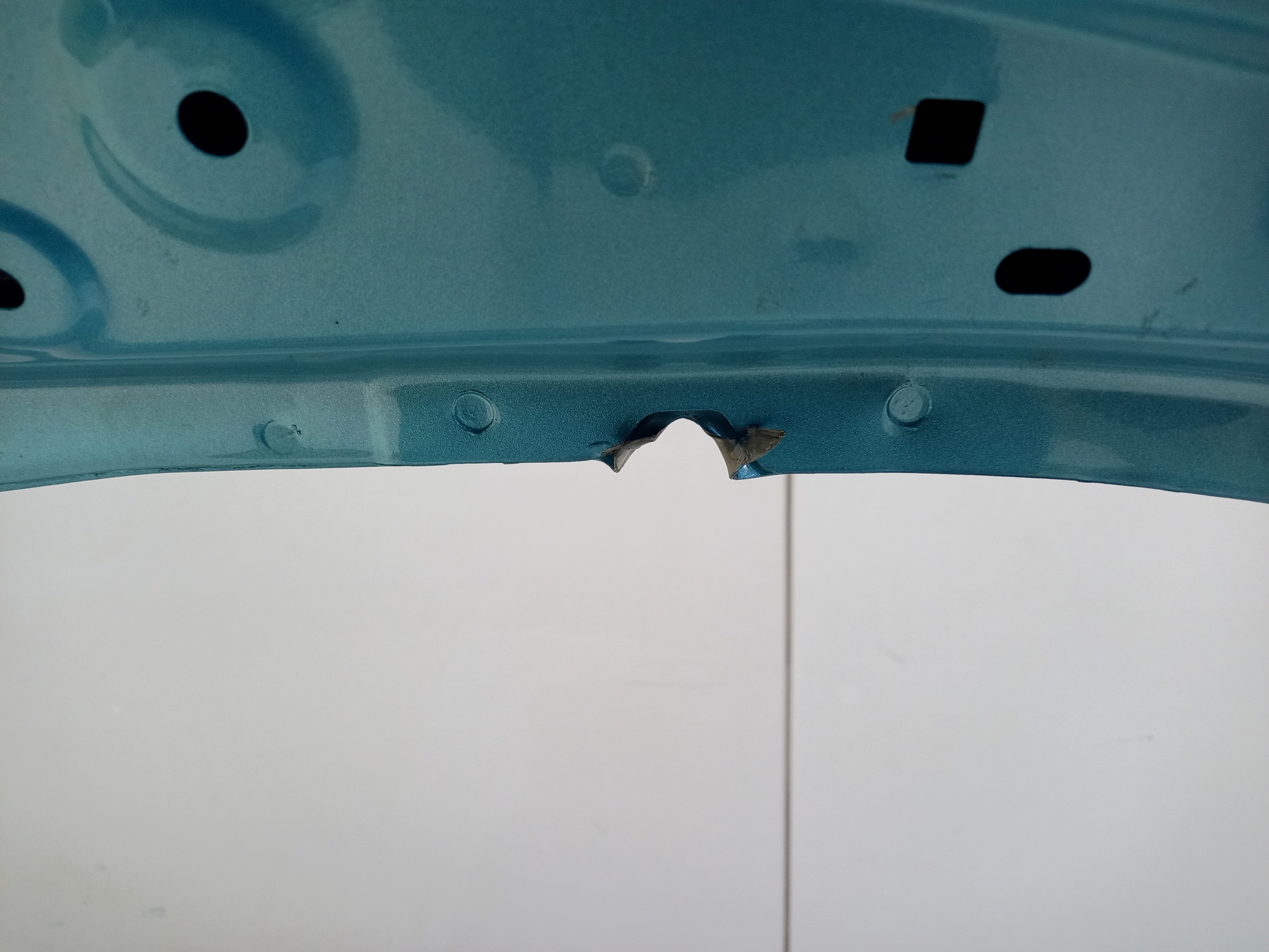 Крышка багажника Geely Coolray Restail