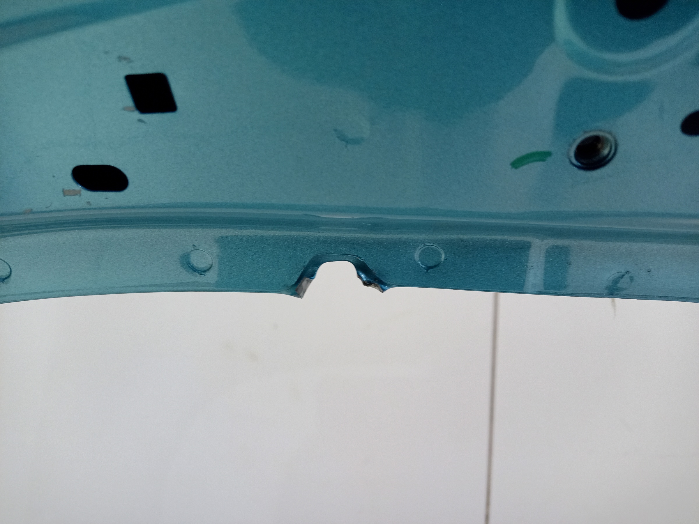 Крышка багажника Geely Coolray Restail