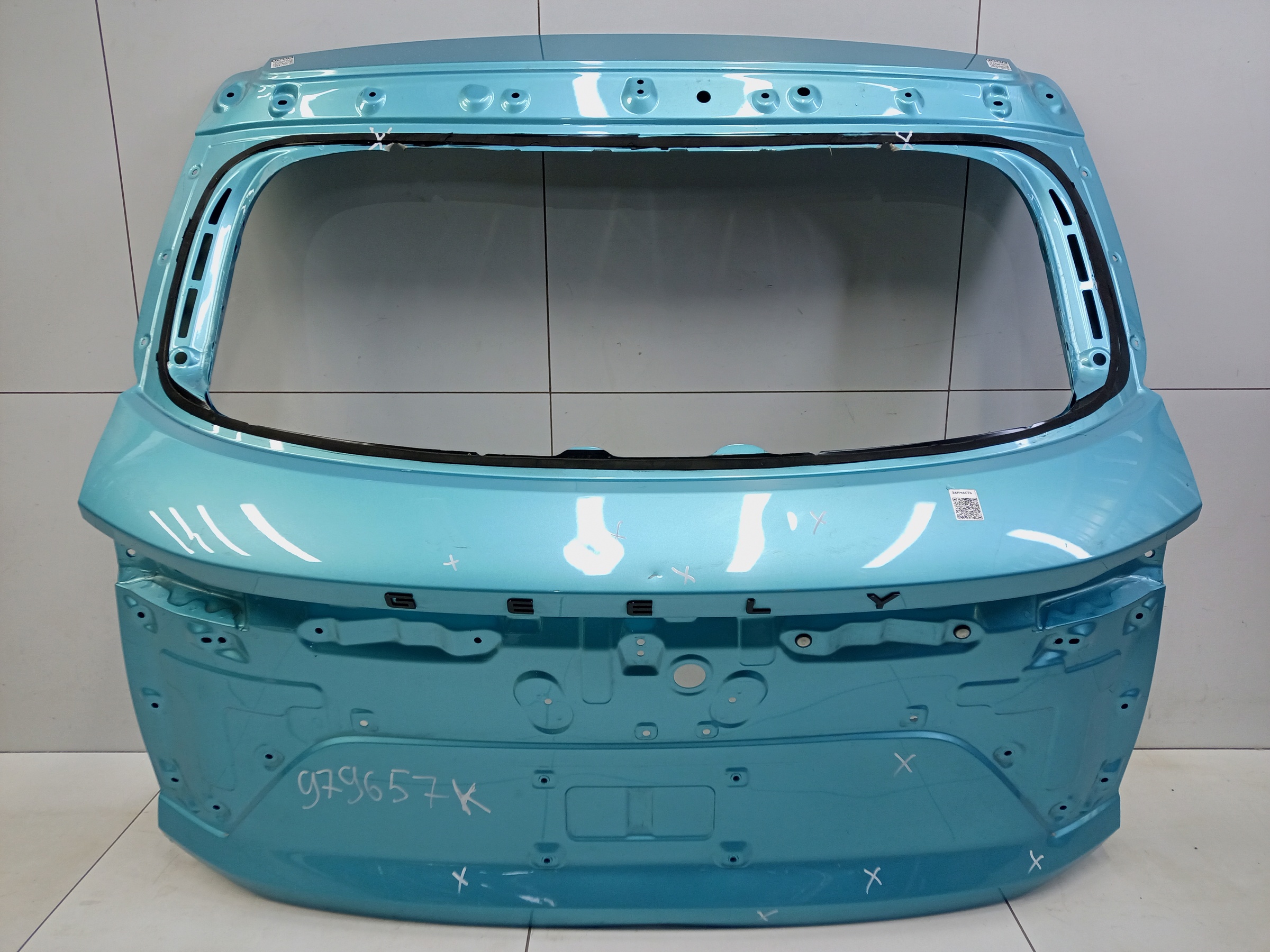 Крышка багажника Geely Coolray Restail