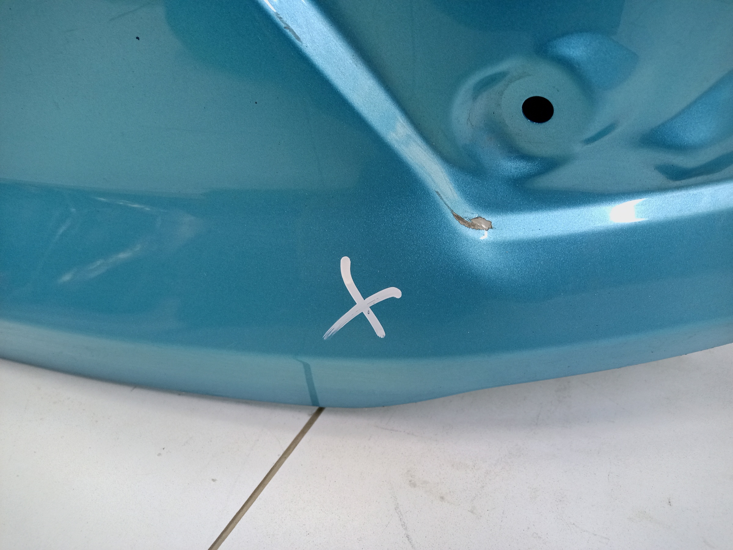 Крышка багажника Geely Coolray Restail