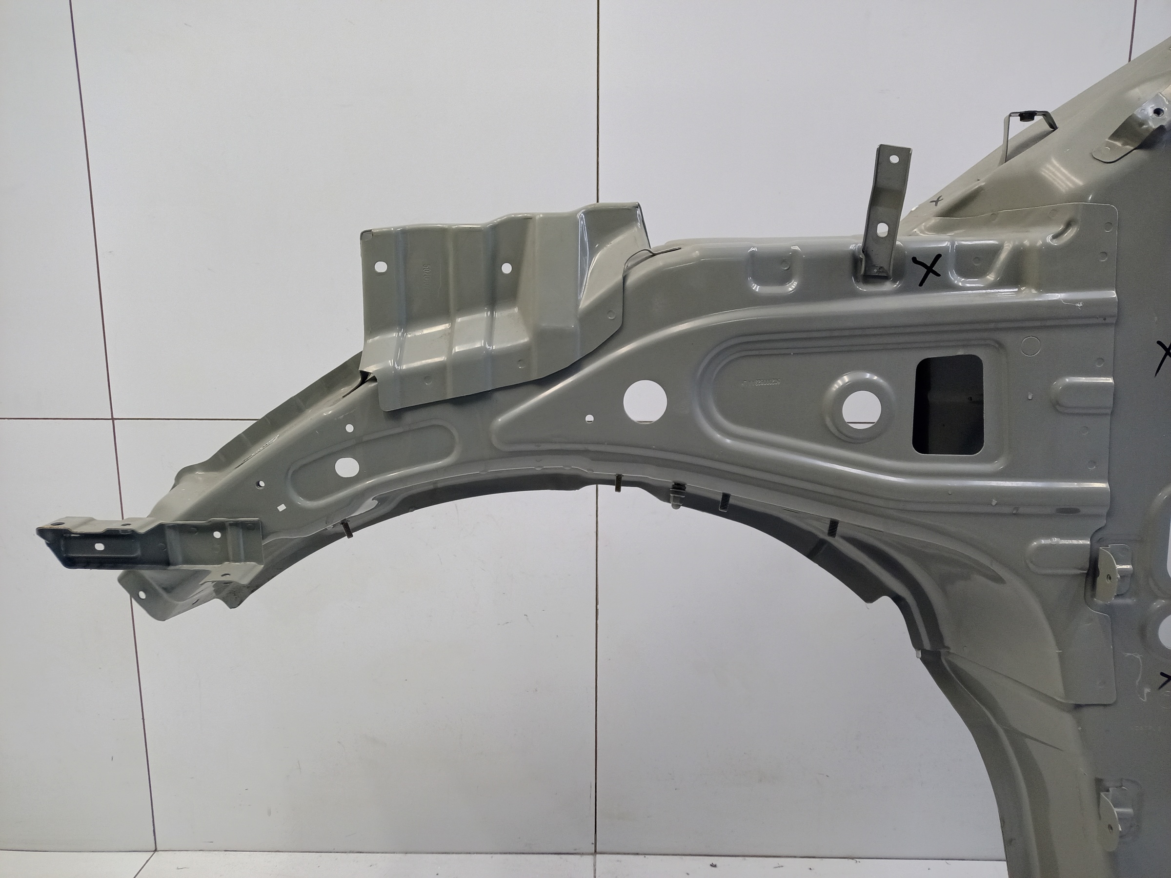 Панель кузова боковая левая Exeed VX