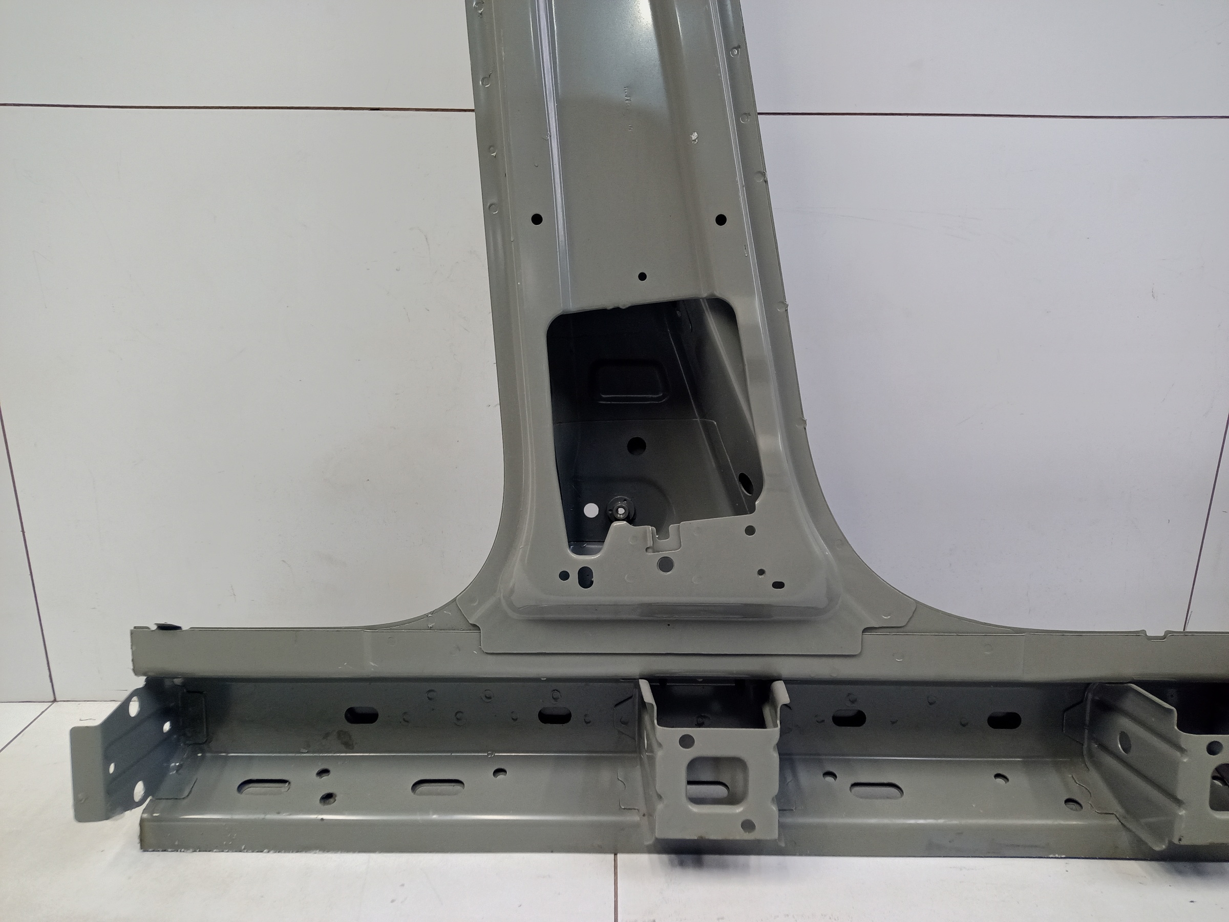 Панель кузова боковая левая Exeed VX