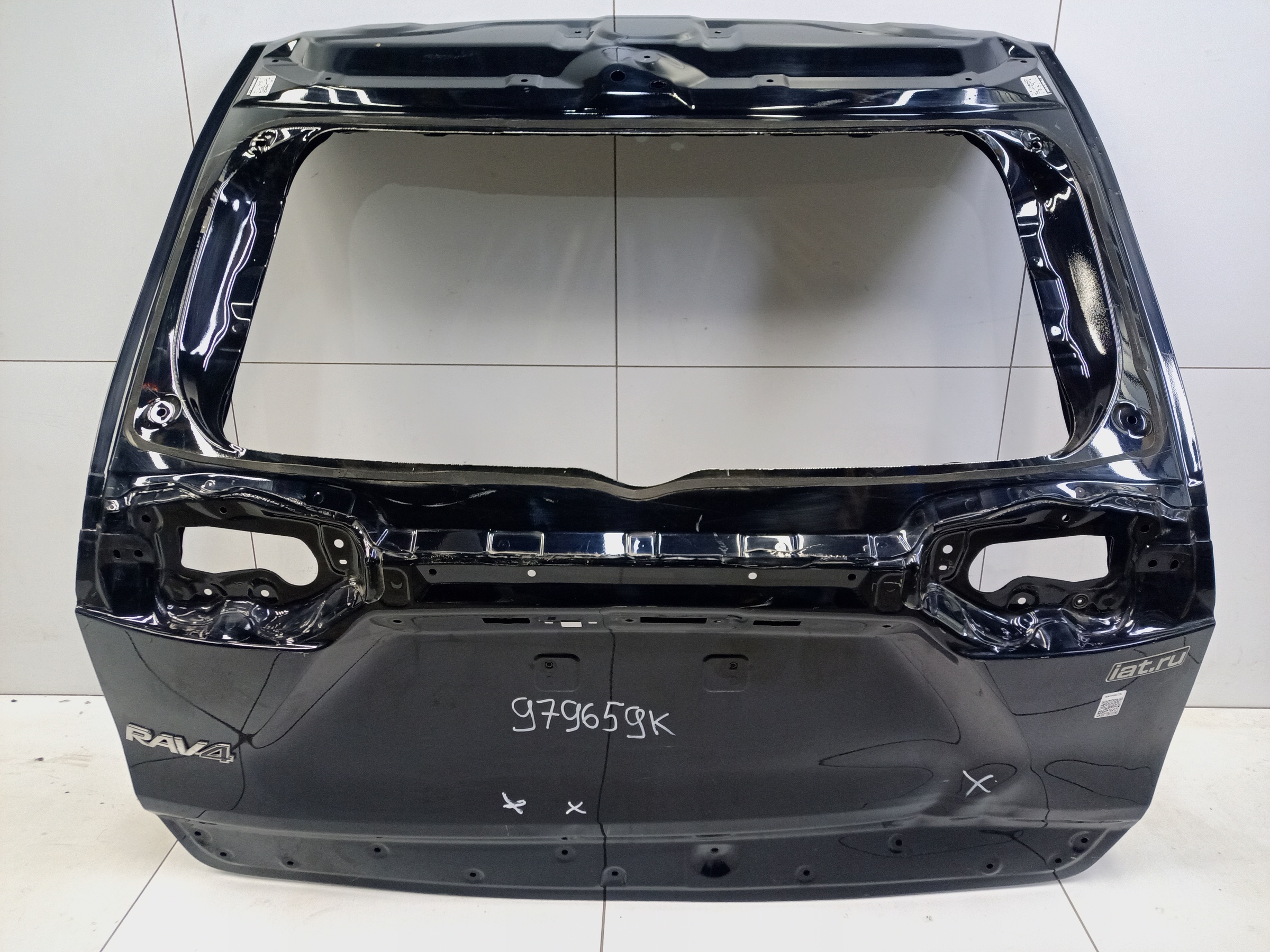 Крышка багажника Toyota RAV4 XA50