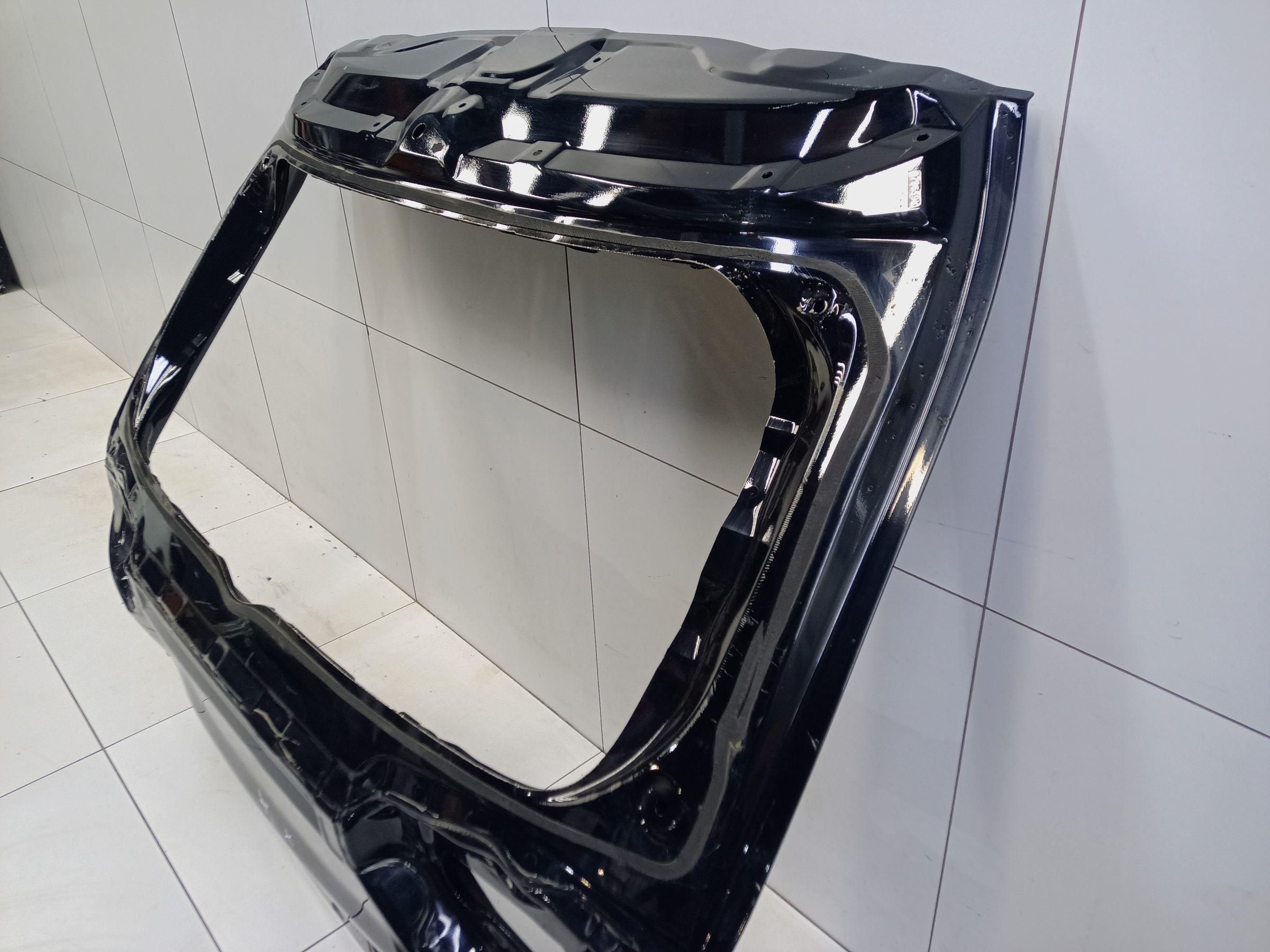 Крышка багажника Toyota RAV4 XA50