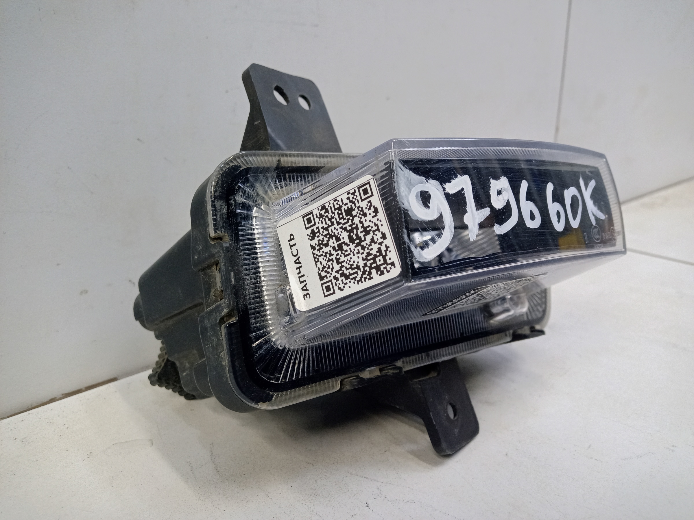 Фара ПТФ передняя правая Geely Coolray