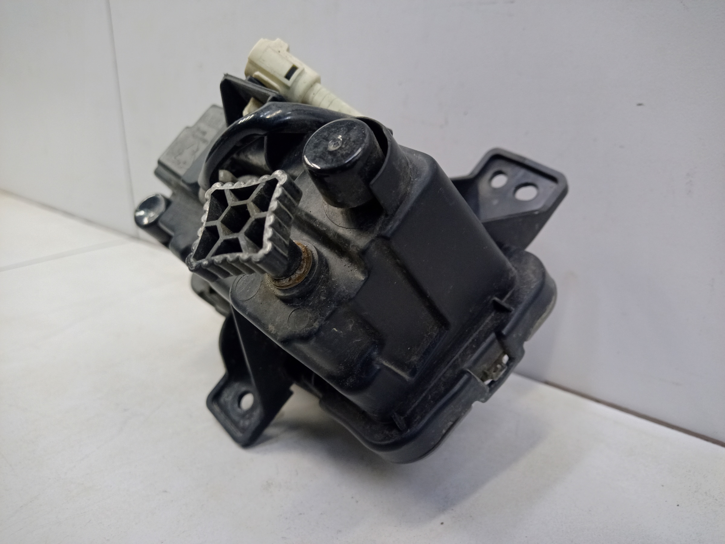 Фара ПТФ передняя правая Geely Coolray