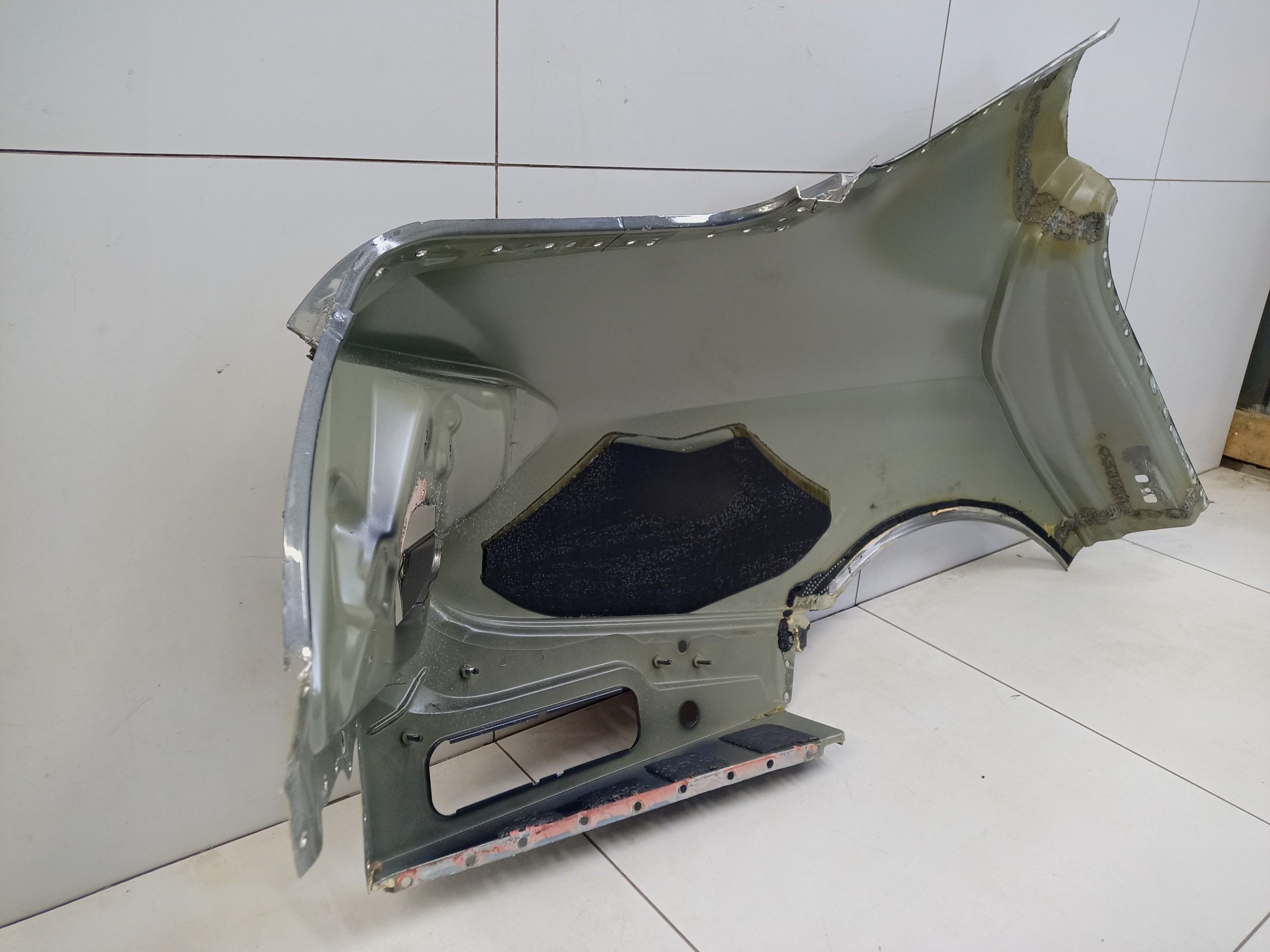 Крыло заднее левое Mercedes-Benz E-Klasse W213