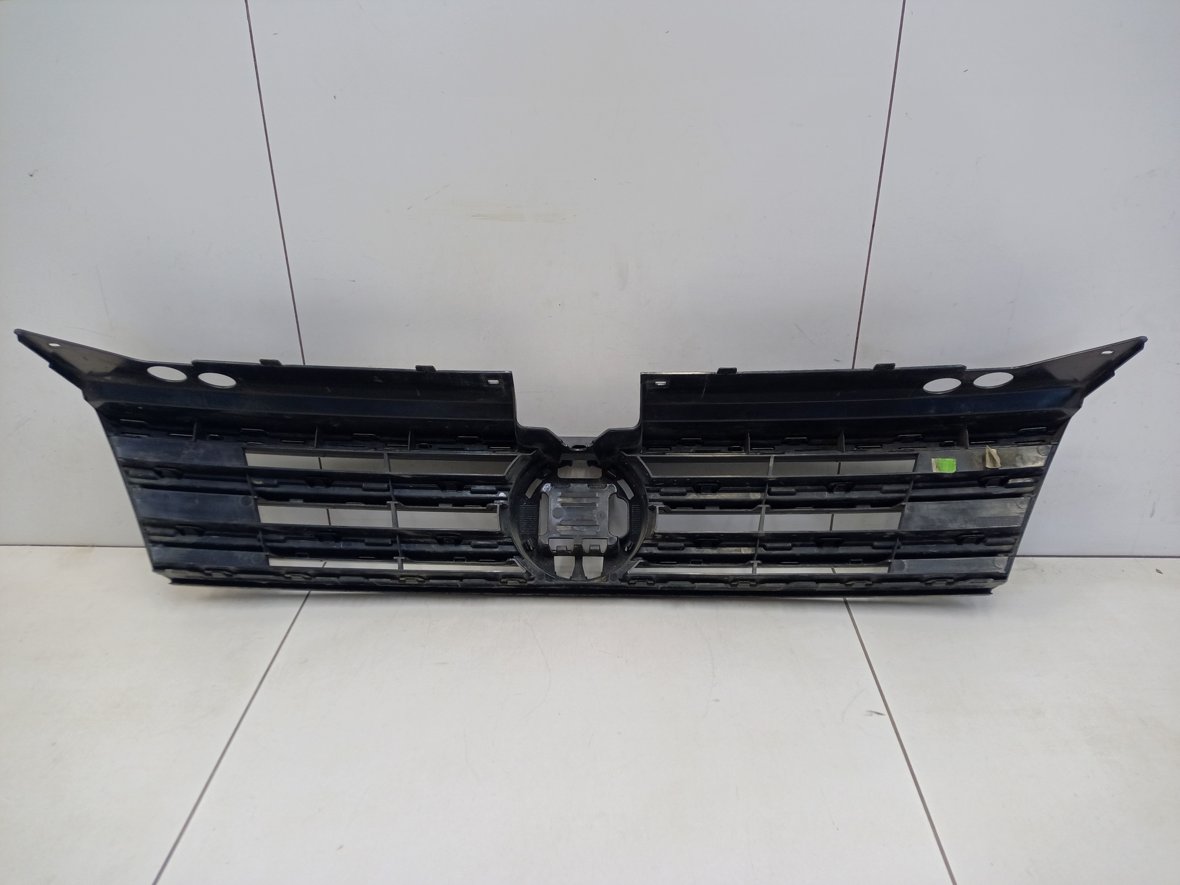 Решетка радиатора Volkswagen Tiguan 2