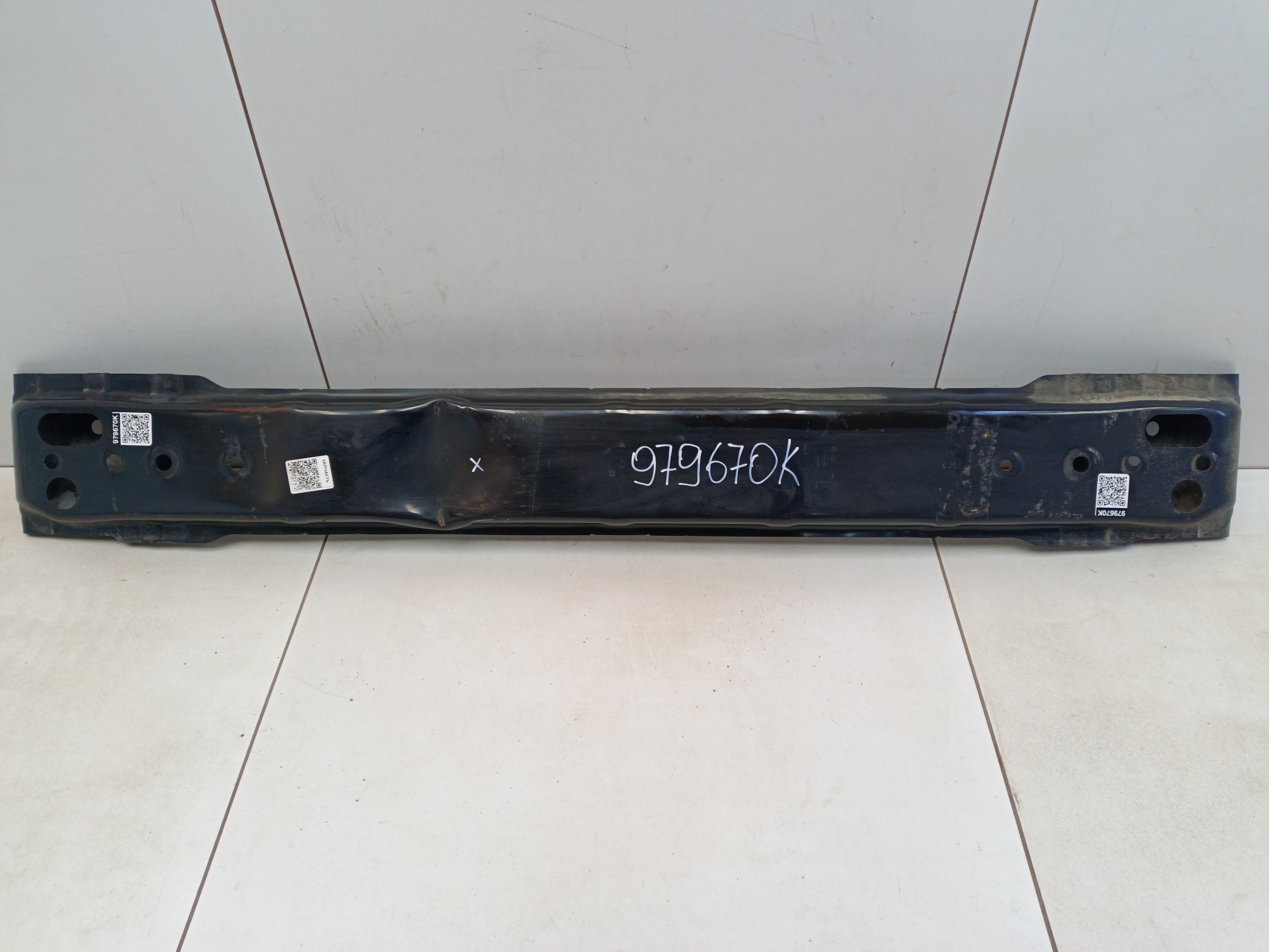 Усилитель заднего бампера Toyota Camry V70