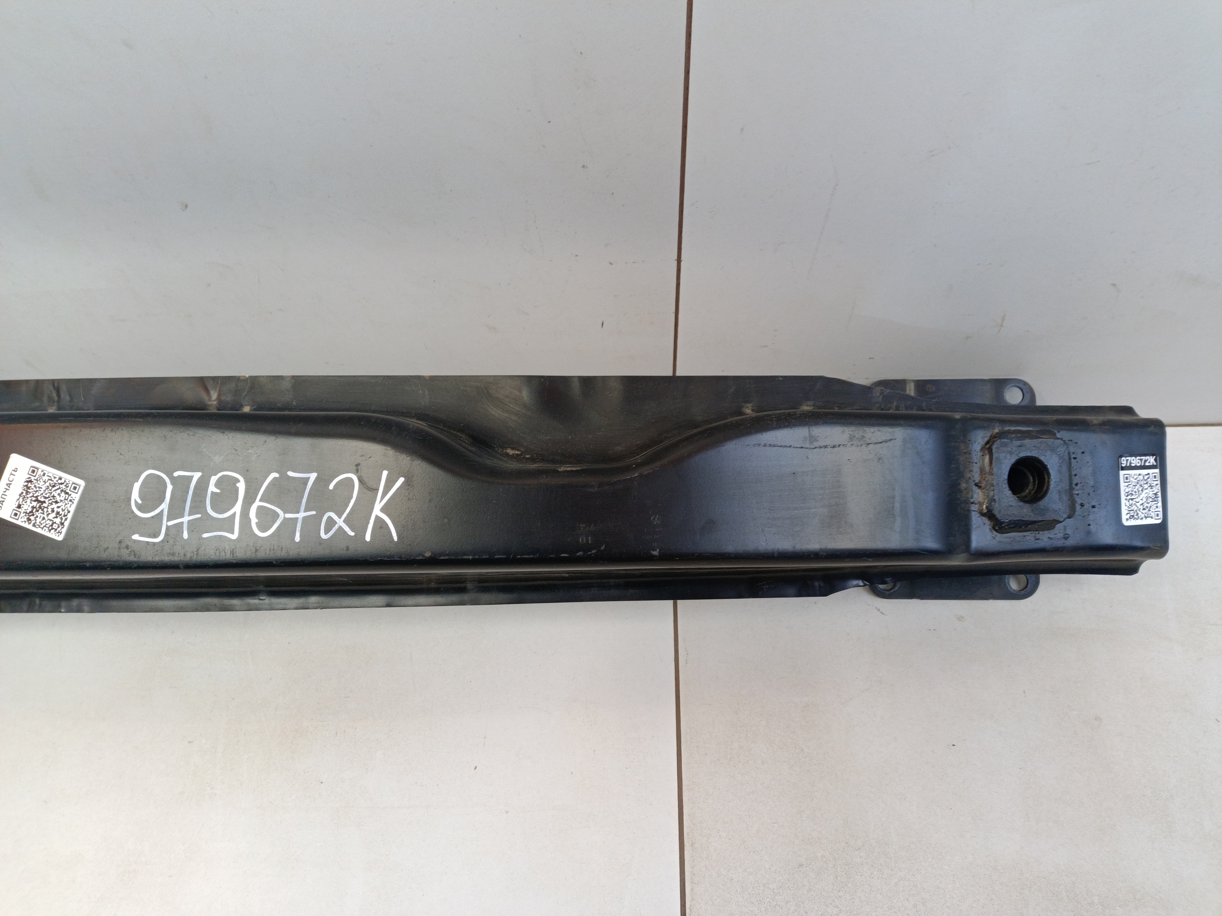 Усилитель заднего бампера Volkswagen Tiguan 1