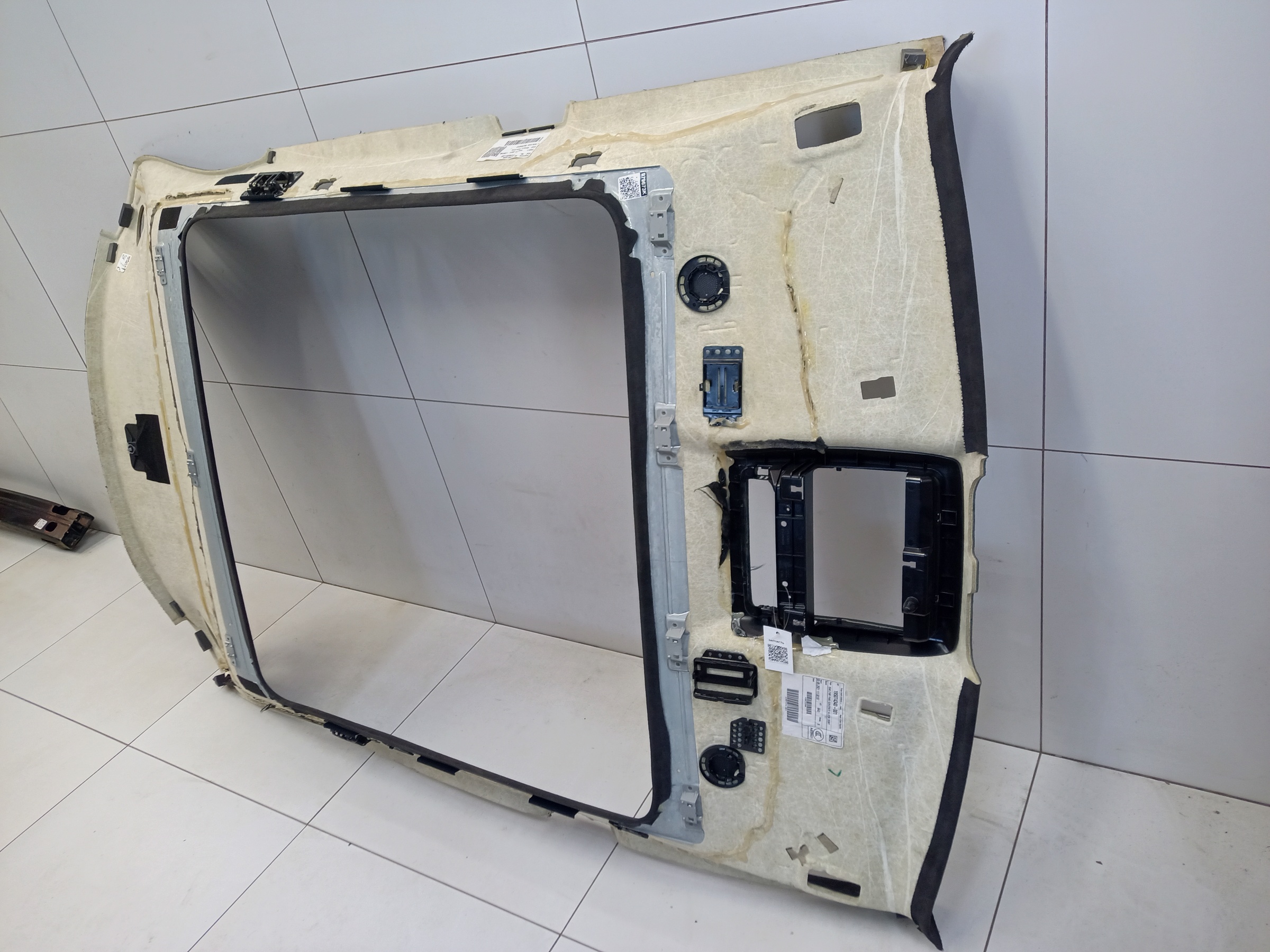 Обшивка крыши " потолок " Jaguar E-Pace Restail