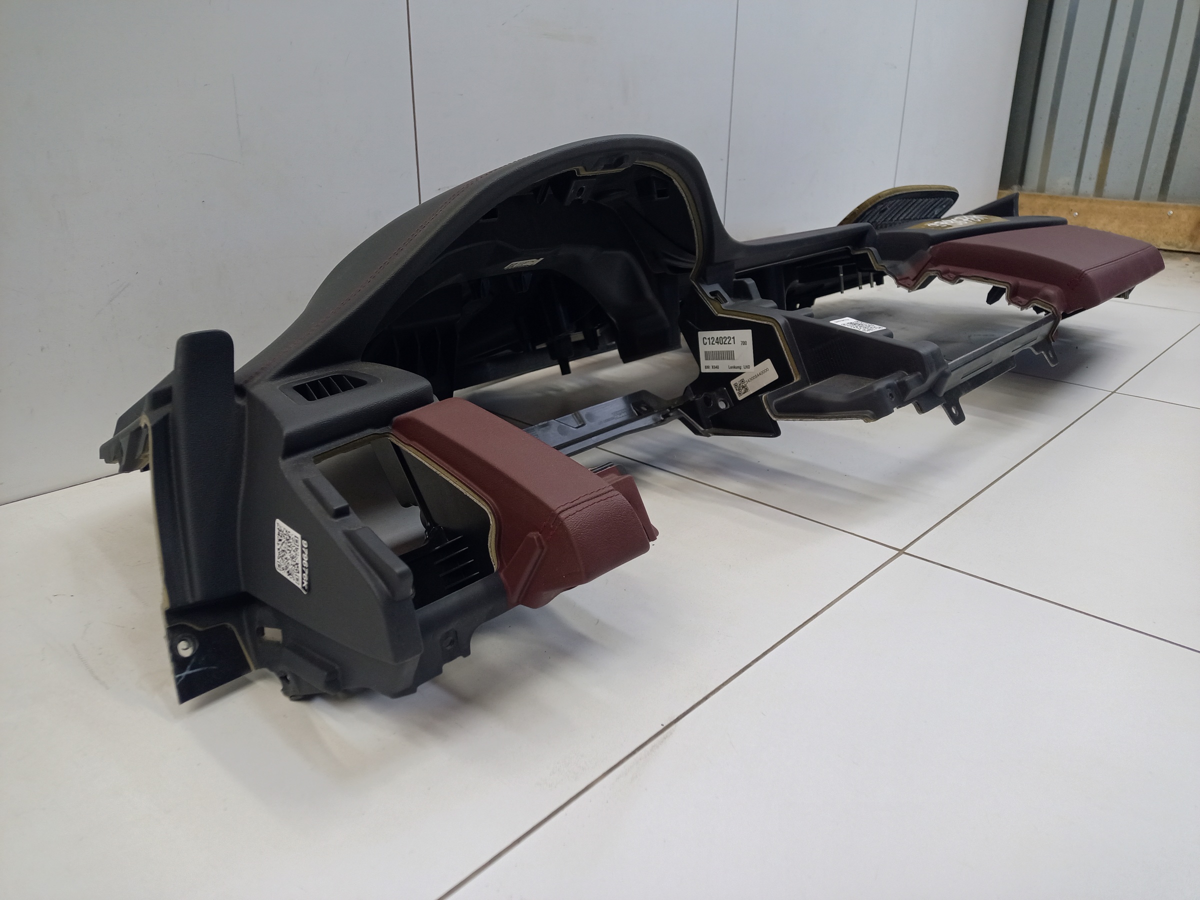 Торпедо Jaguar E-Pace Restail