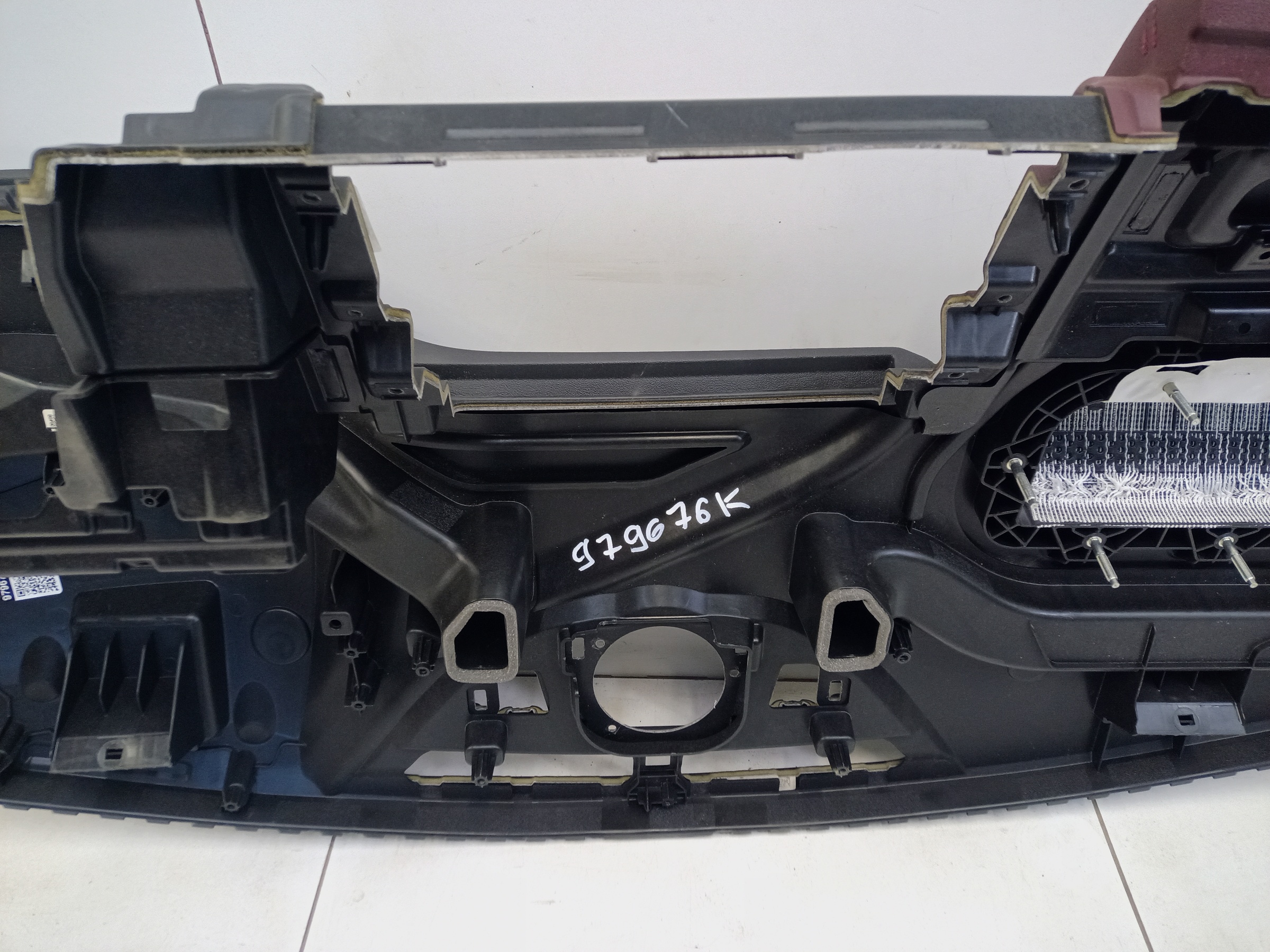 Торпедо Jaguar E-Pace Restail