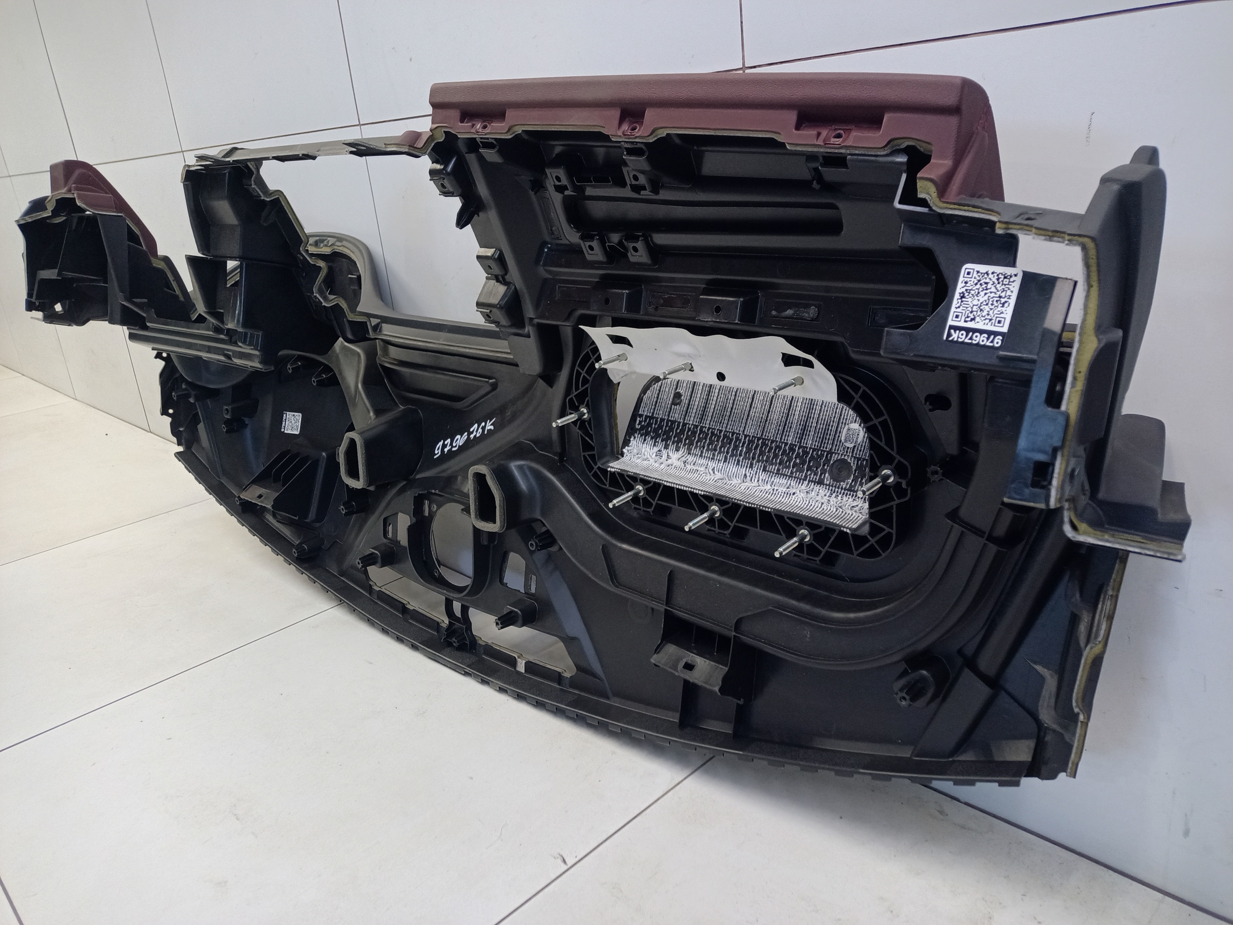 Торпедо Jaguar E-Pace Restail