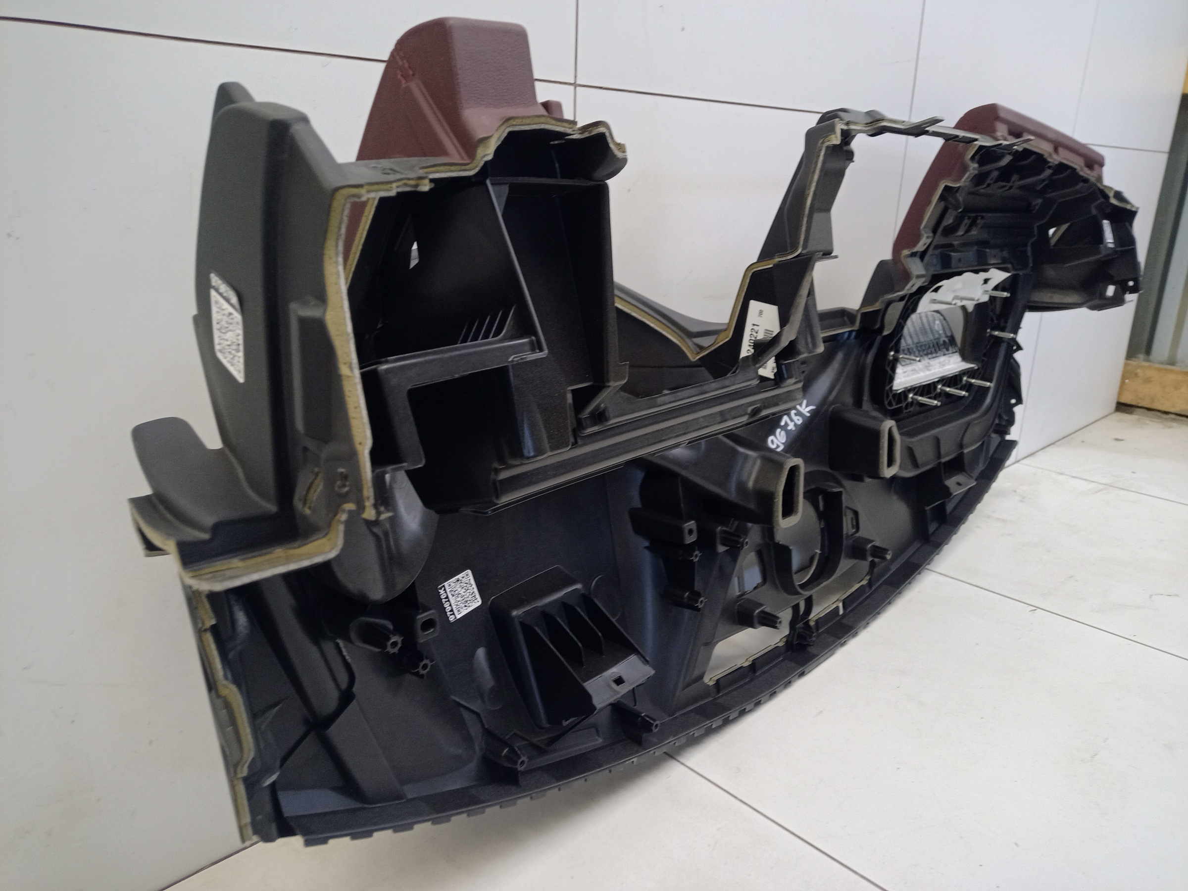 Торпедо Jaguar E-Pace Restail