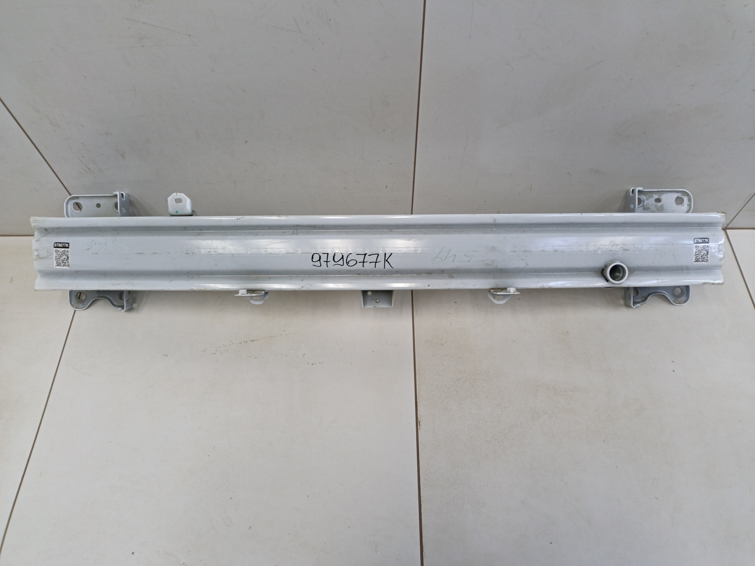 Усилитель переднего бампера Geely Coolray