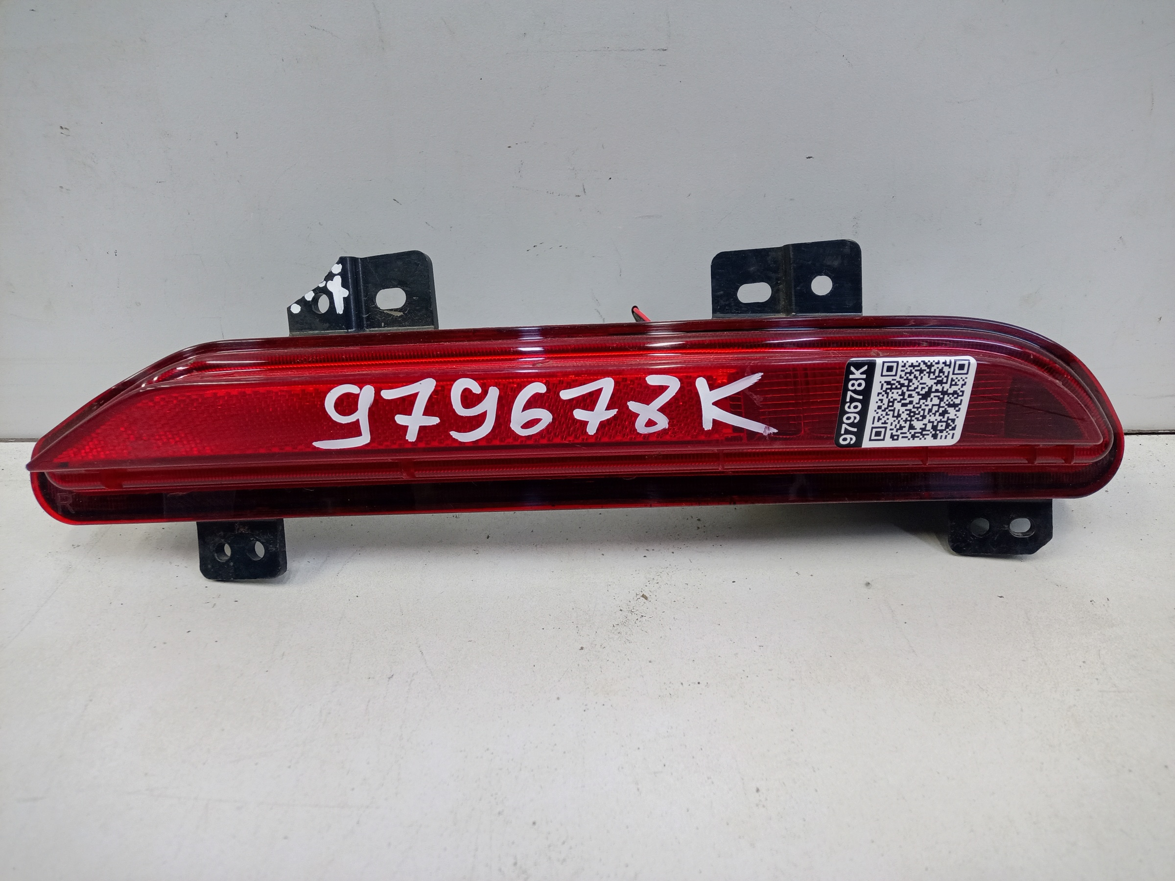 Фара ПТФ задняя правая Geely Atlas 2