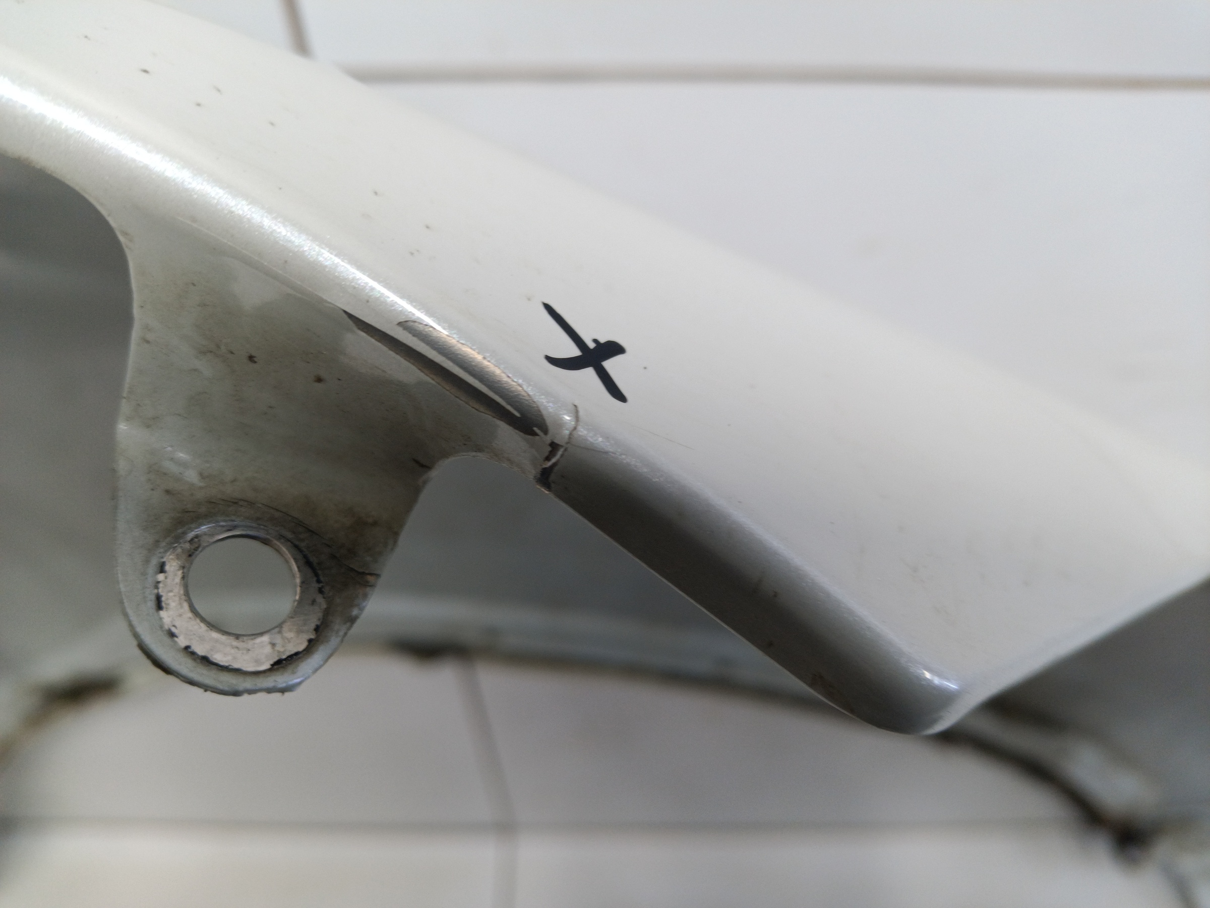 Крыло переднее левое Subaru Forester 5 SK