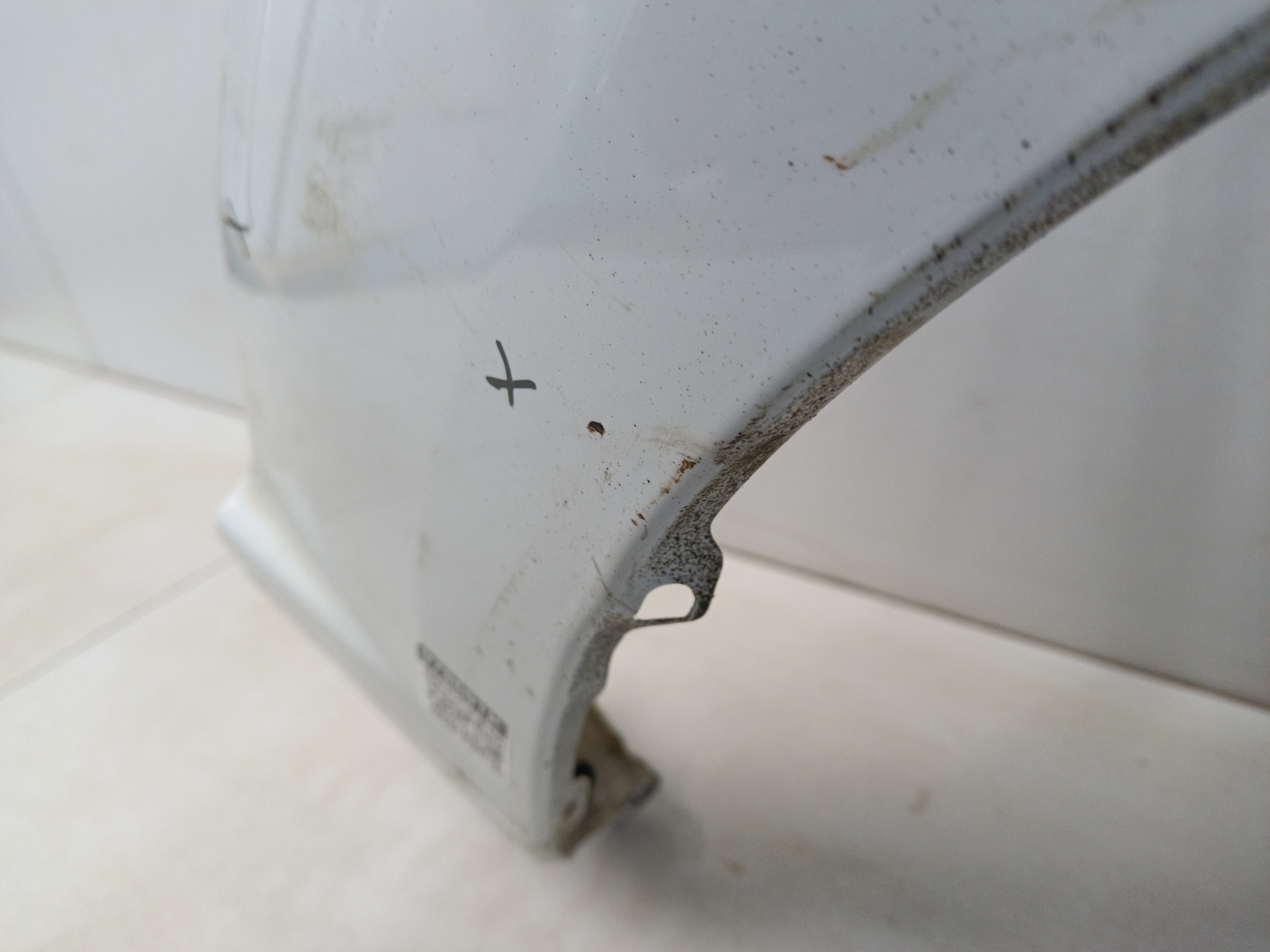 Крыло переднее правое Lada Largus 1