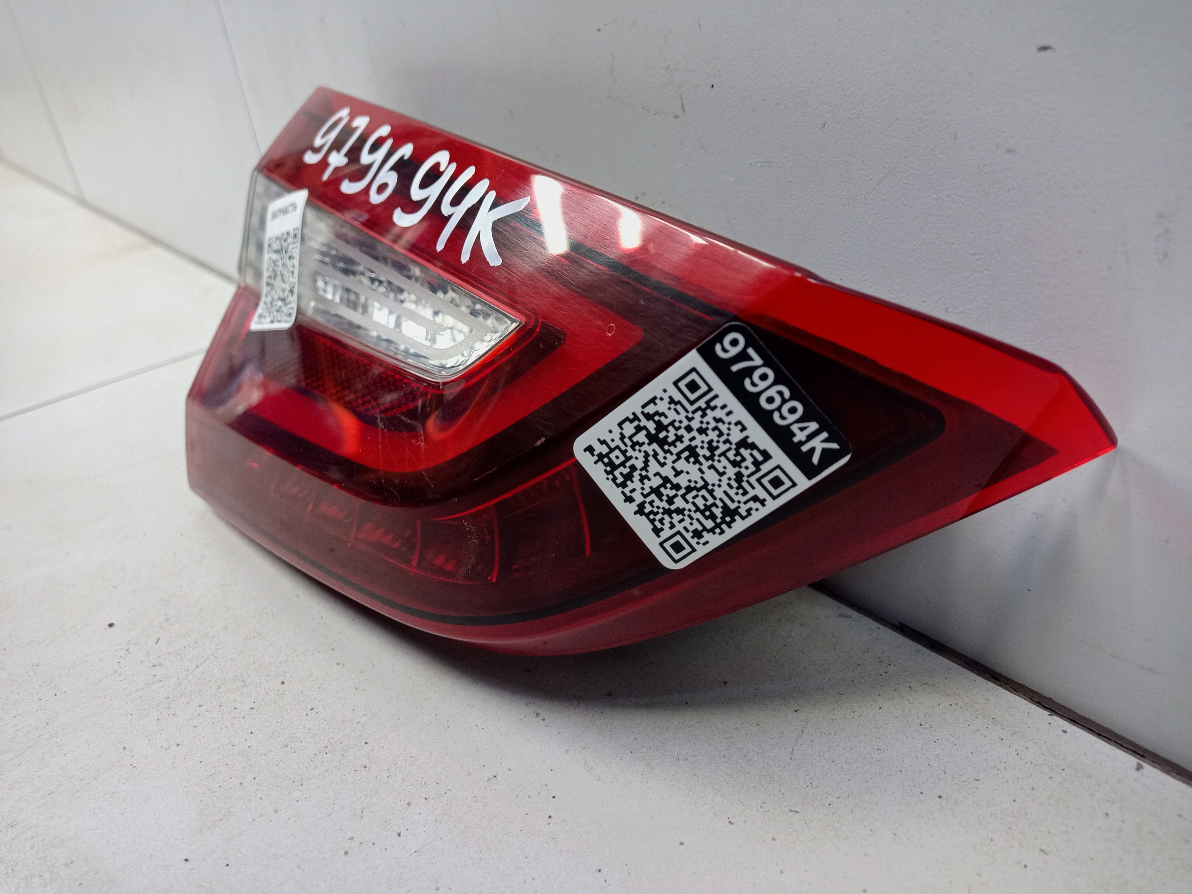 Фонарь задний левый внутренний Lada Vesta Restail LED