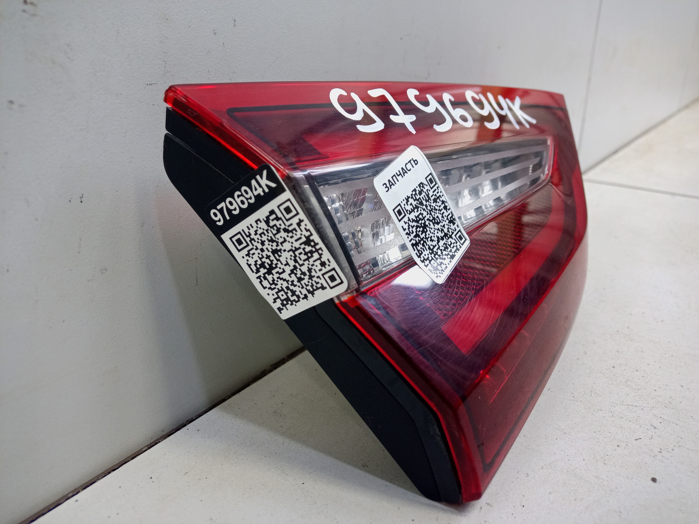 Фонарь задний левый внутренний Lada Vesta Restail LED