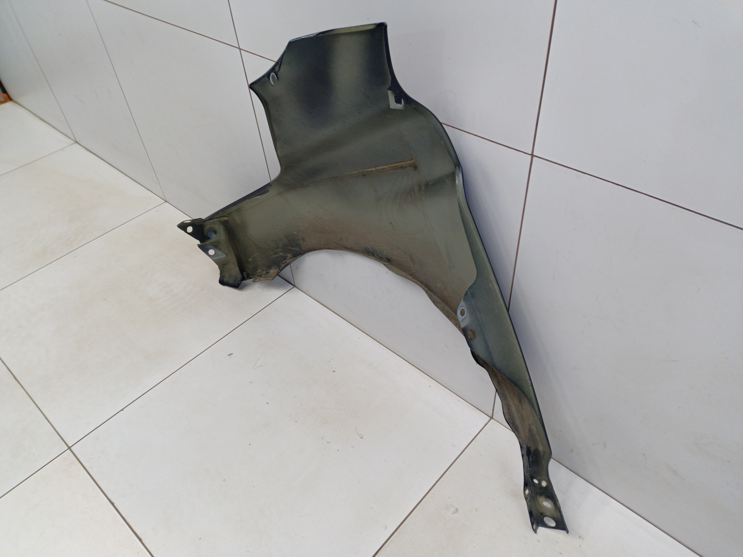 Крыло переднее правое Volvo XC60 1