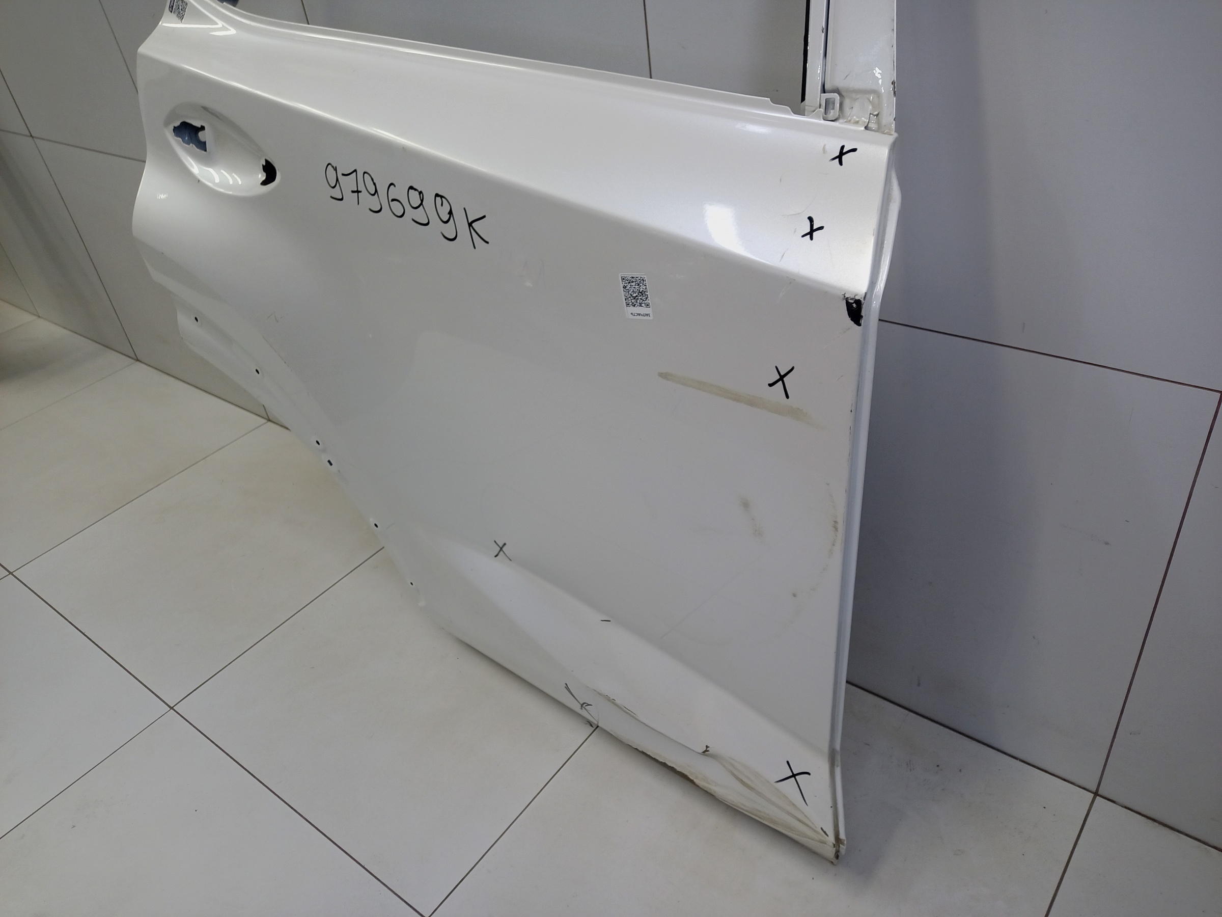 Дверь задняя правая Lexus NX