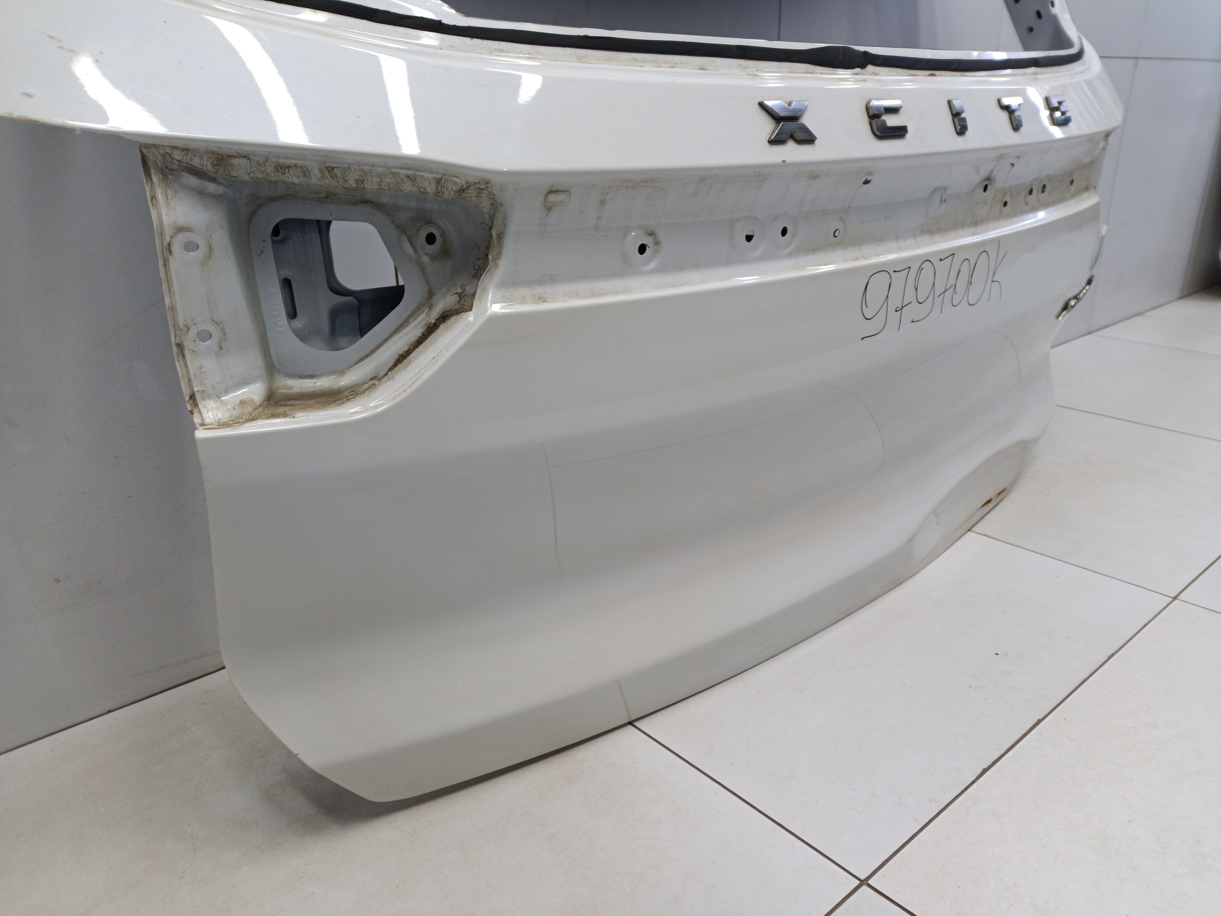 Крышка багажника Chery Tiggo 8 с датчиком защемления