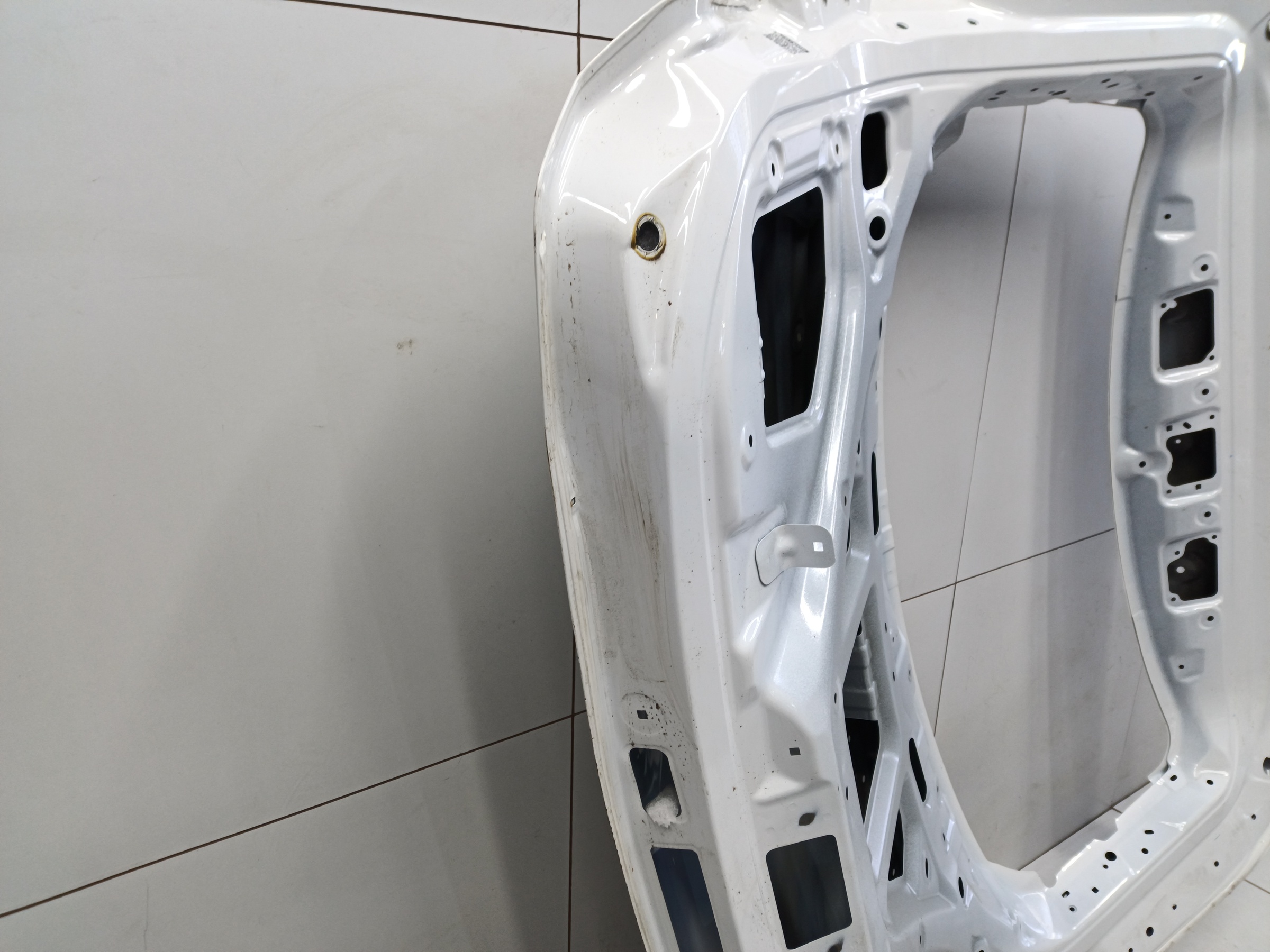 Крышка багажника Chery Tiggo 8 с датчиком защемления