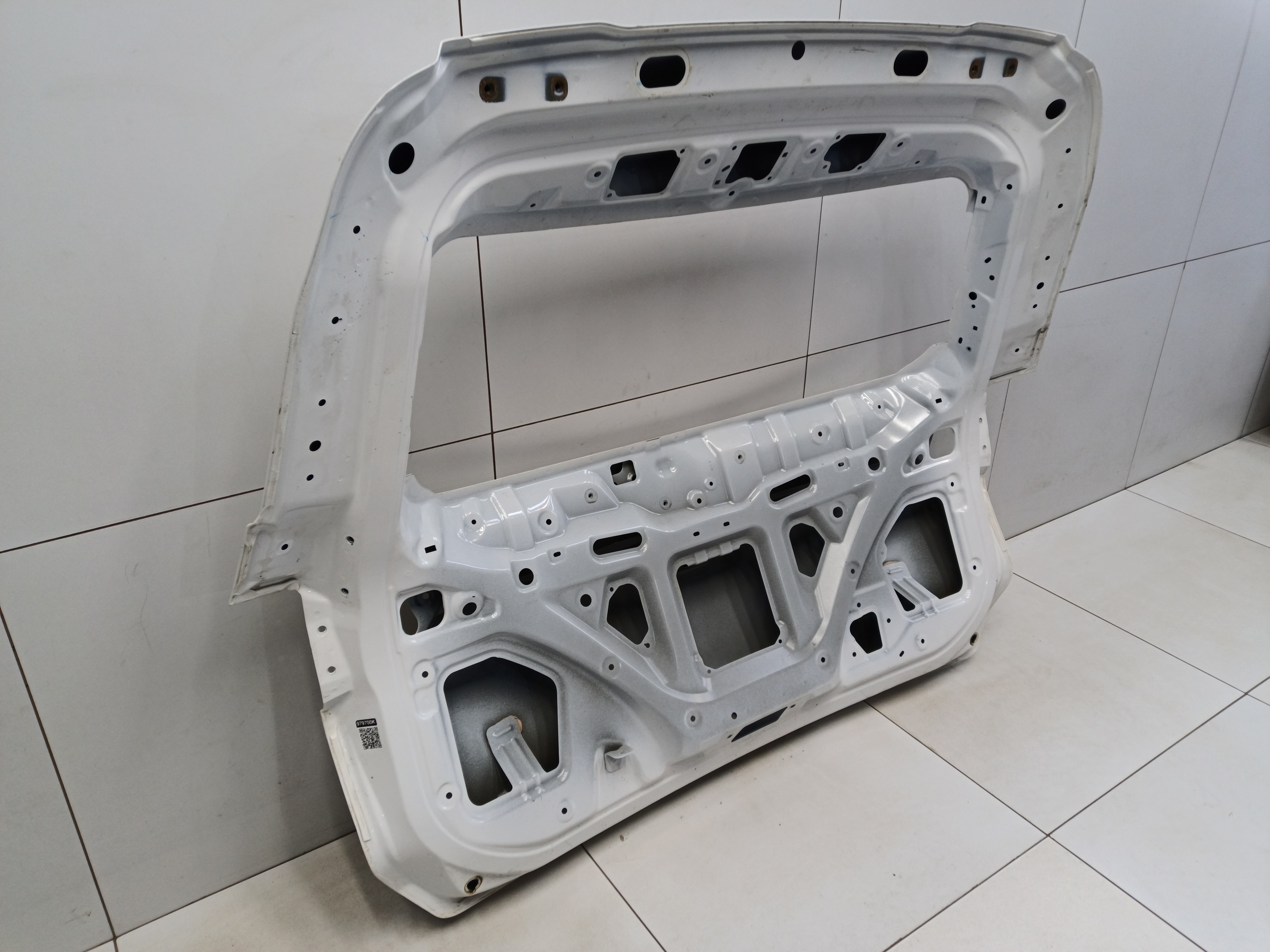 Крышка багажника Chery Tiggo 8 с датчиком защемления