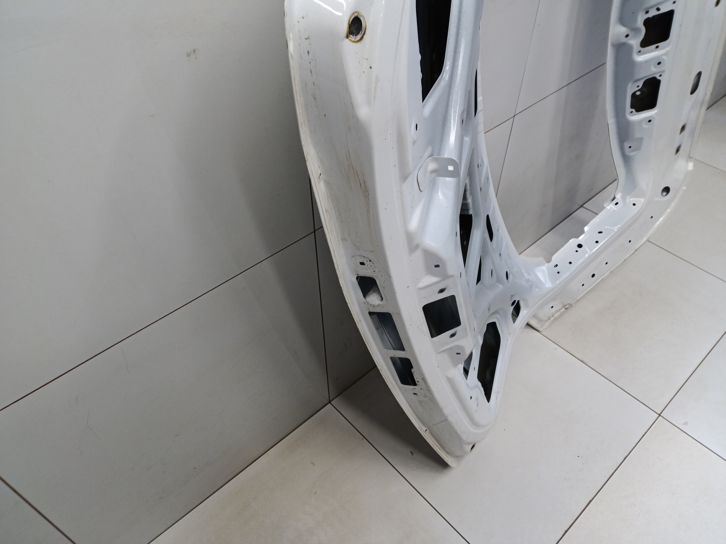 Крышка багажника Chery Tiggo 8 с датчиком защемления