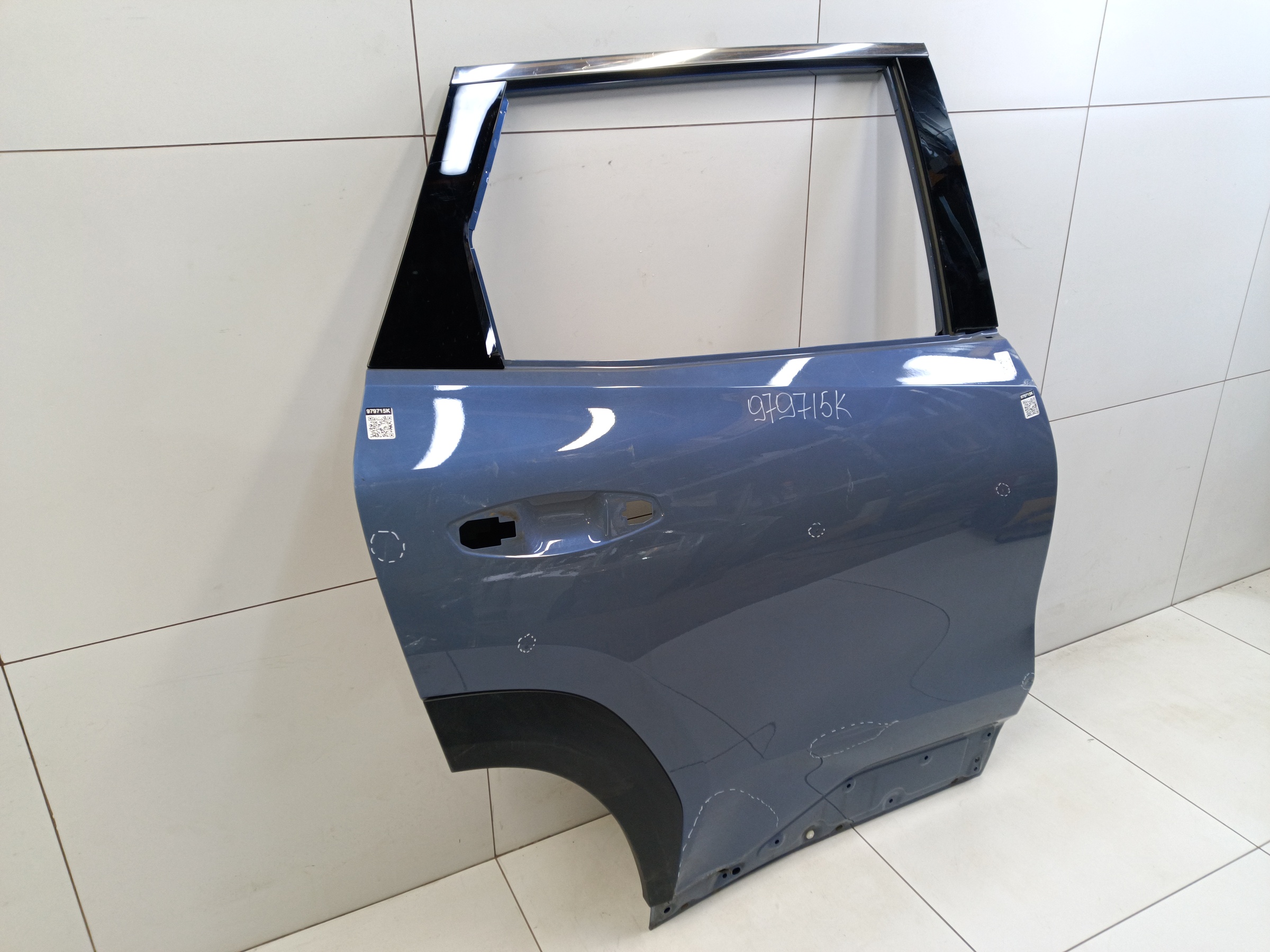 Дверь задняя правая Geely Atlas 2