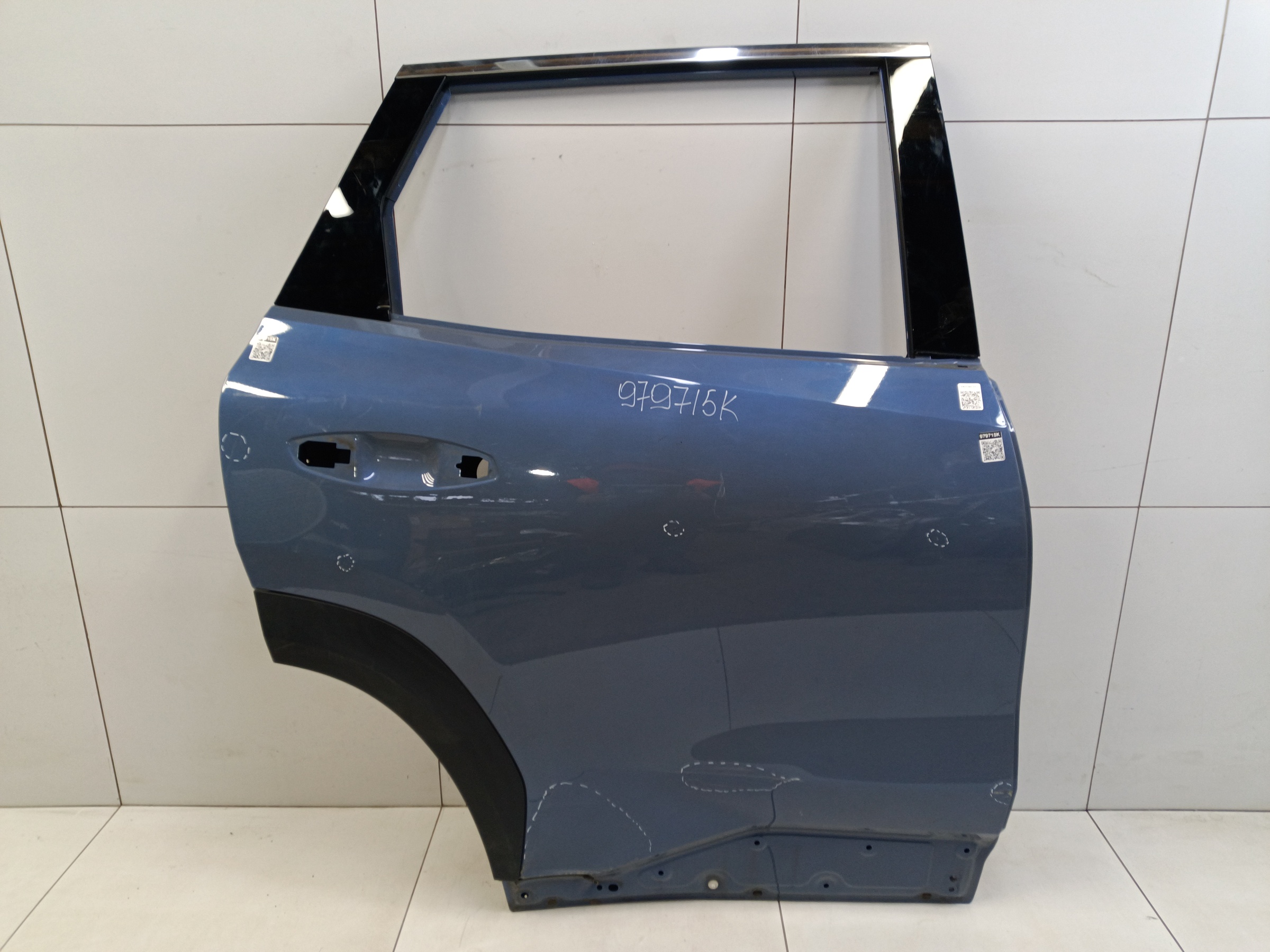 Дверь задняя правая Geely Atlas 2