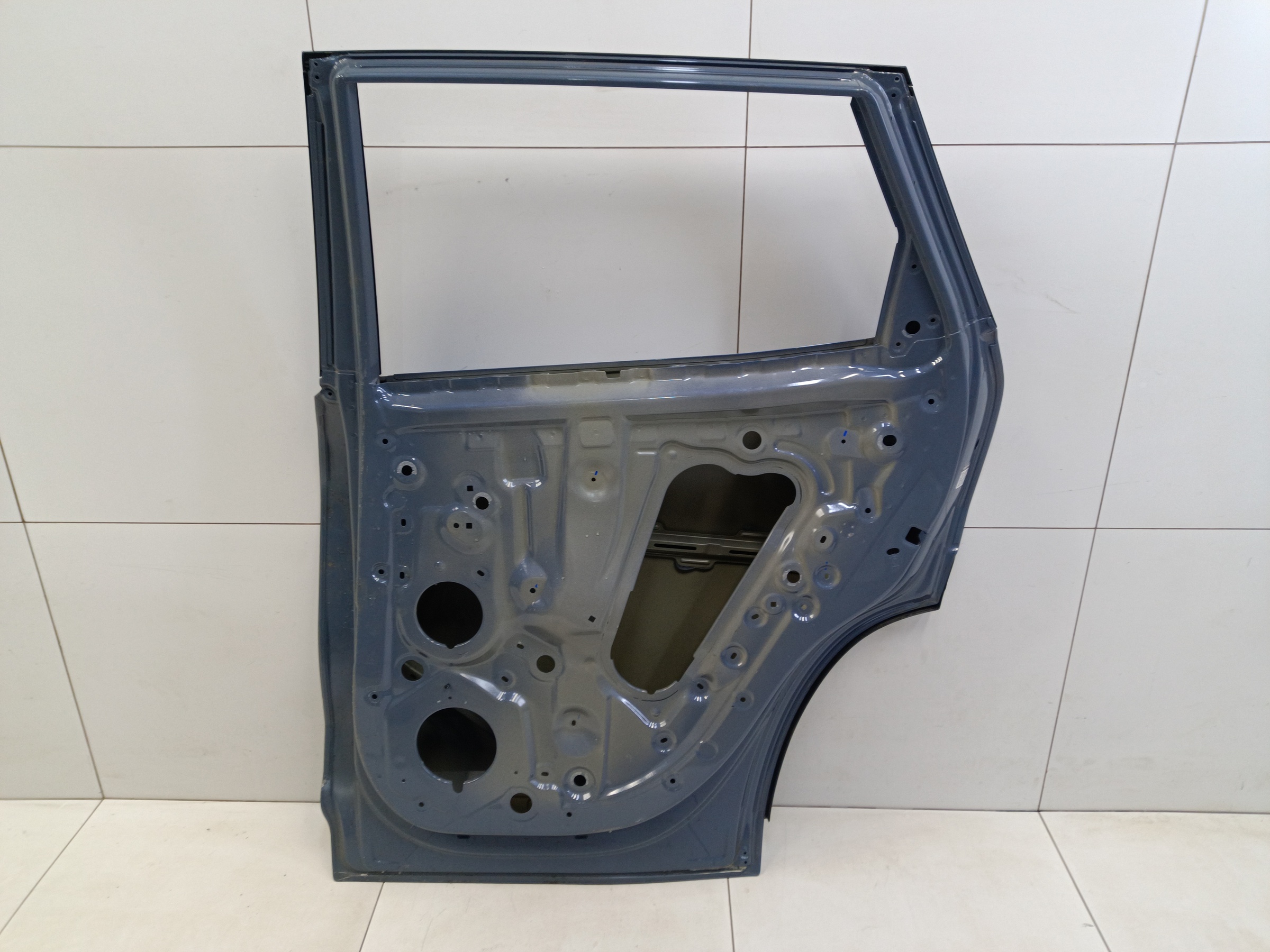 Дверь задняя правая Geely Atlas 2