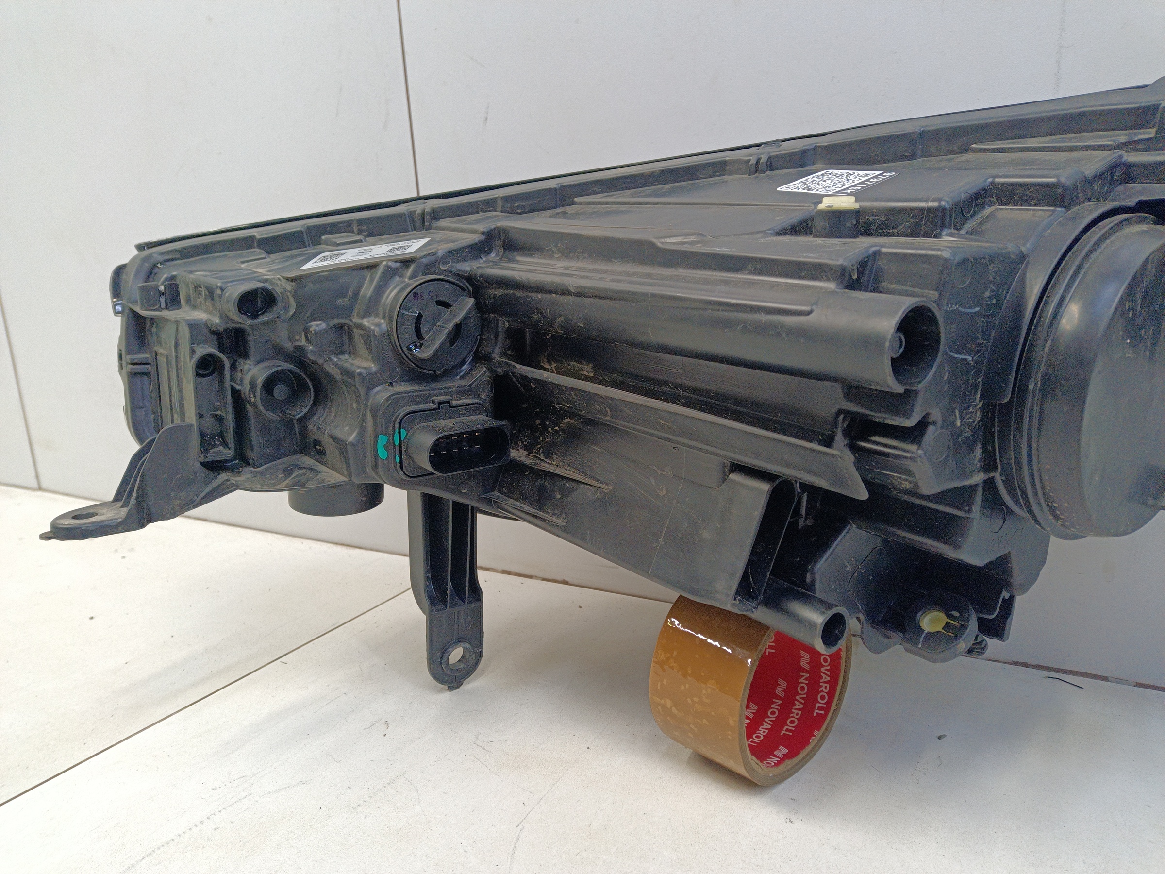 Фара передняя правая Omoda S5 Галоген