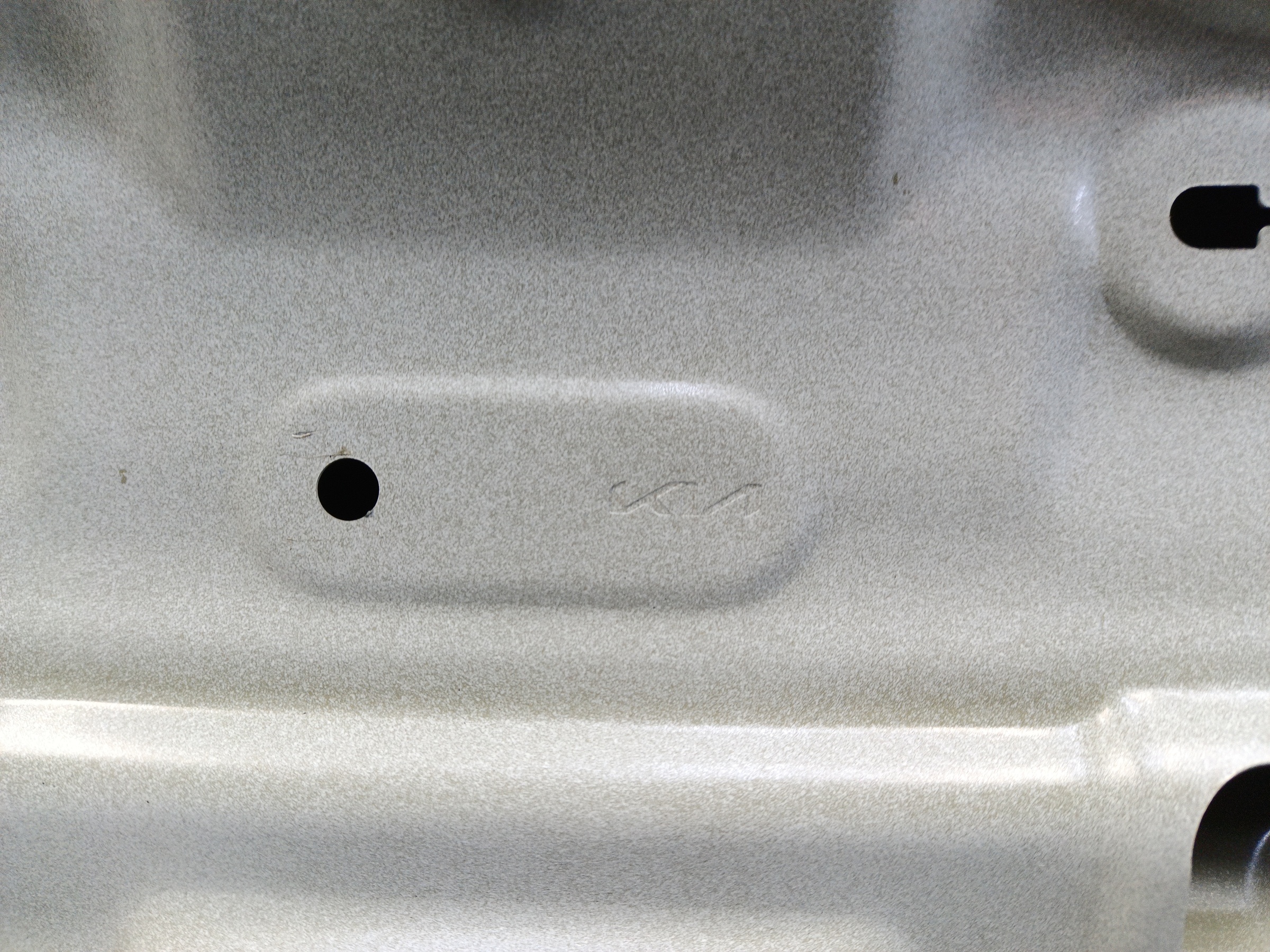 Крышка багажника Kia K8