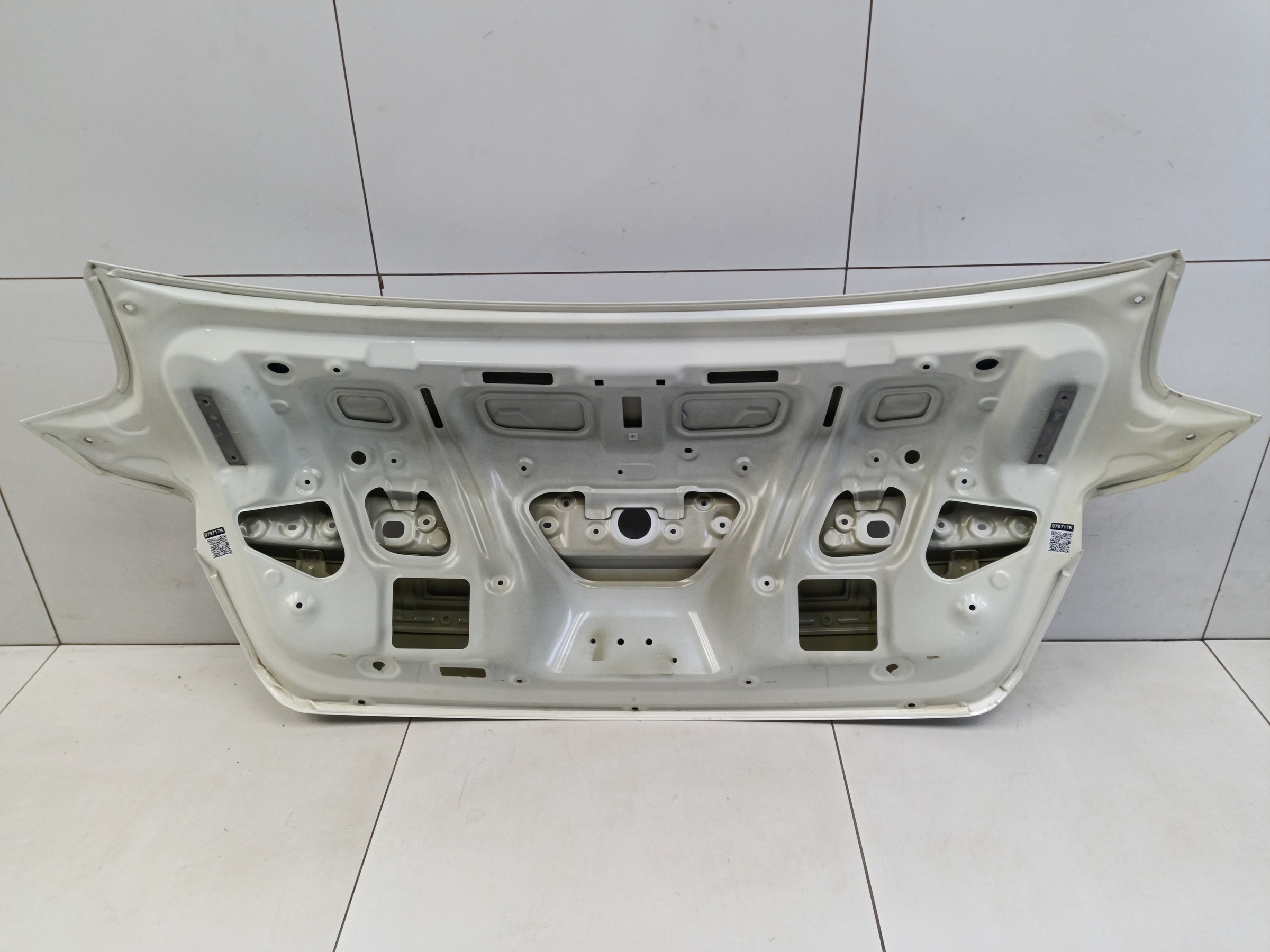 Крышка багажника Kia K8