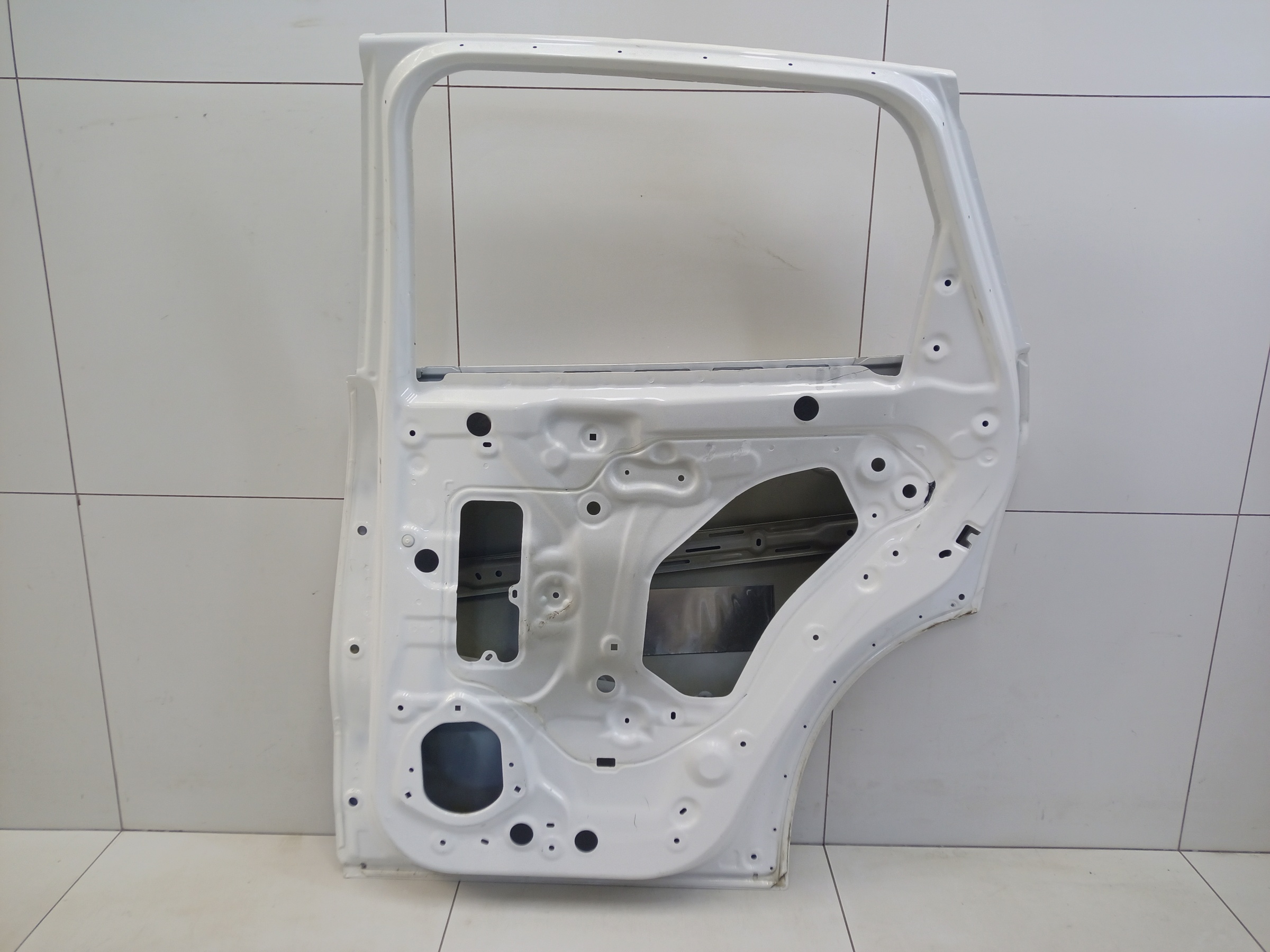 Дверь задняя правая Haval Jolion Restail