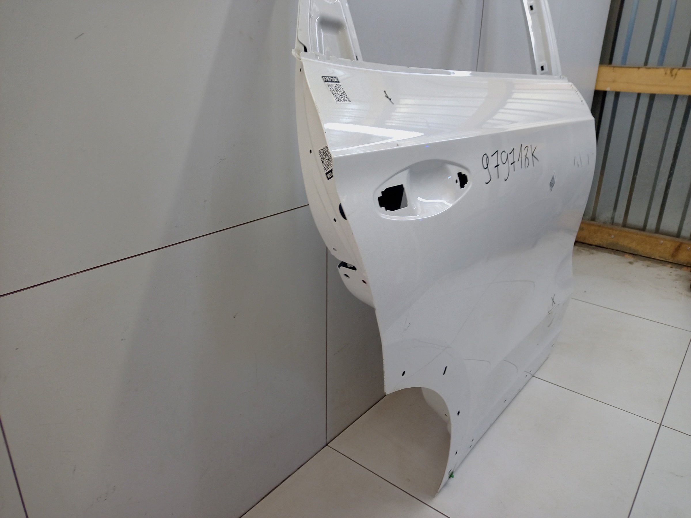 Дверь задняя правая Haval Jolion Restail