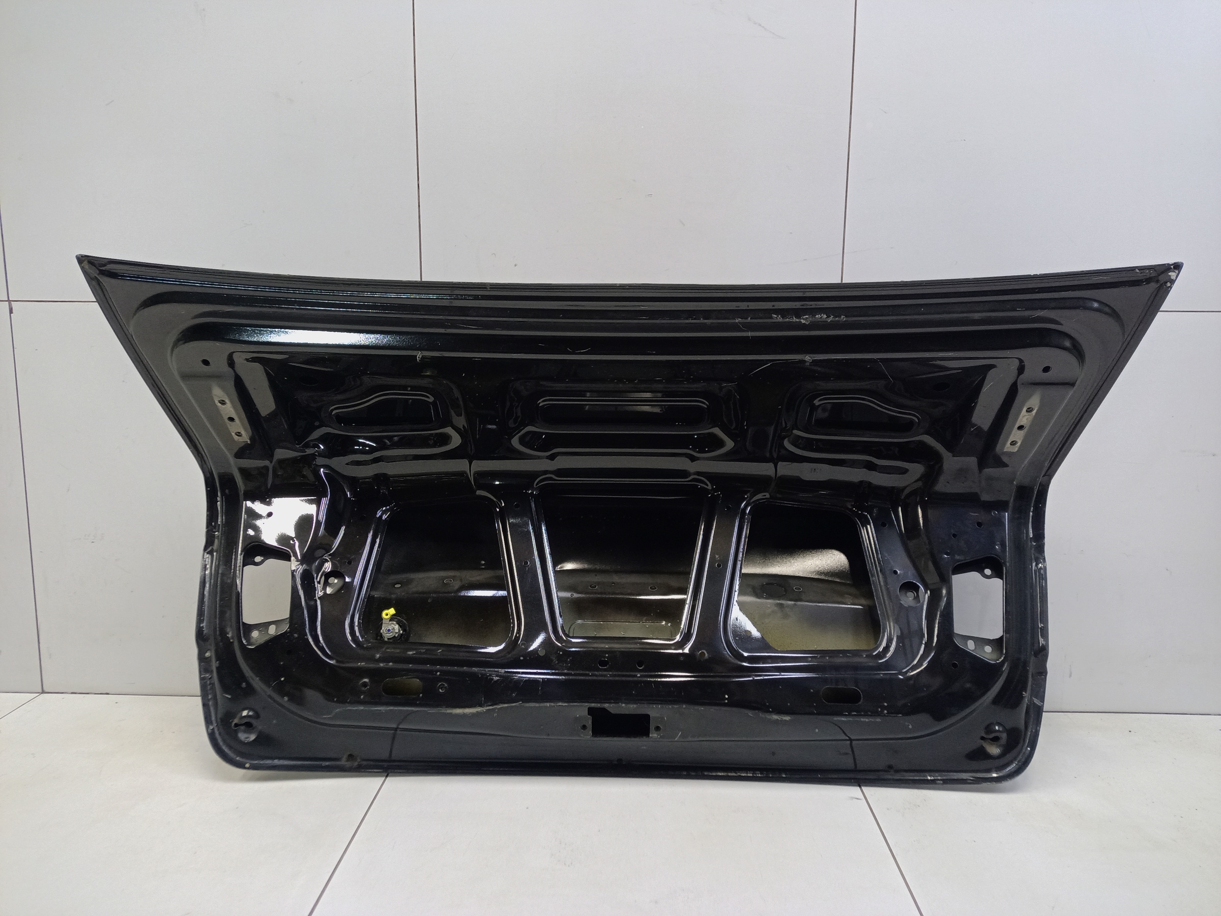 Крышка багажника Lada Vesta Restail Sedan