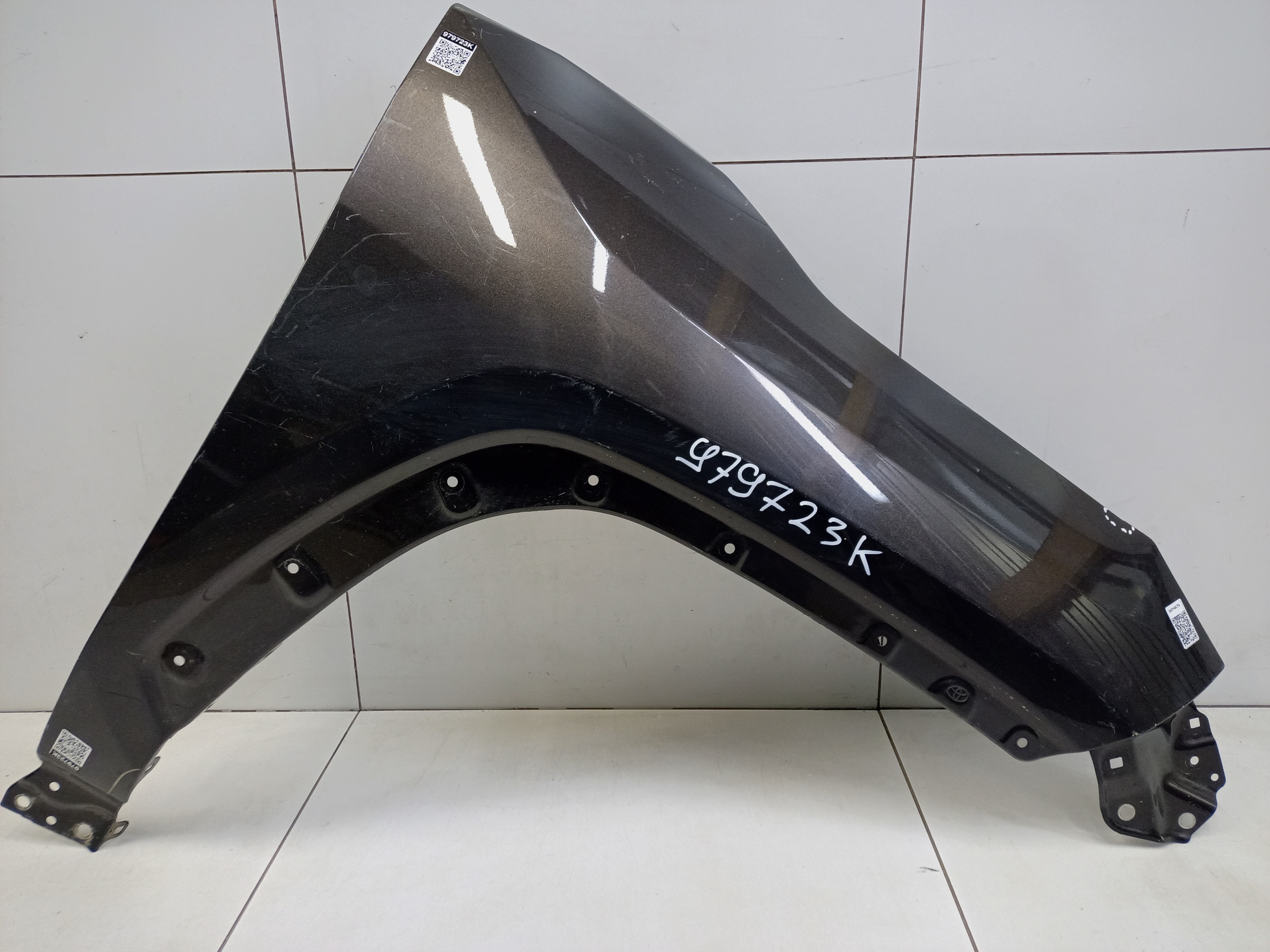 Крыло переднее правое Toyota RAV4 XA50