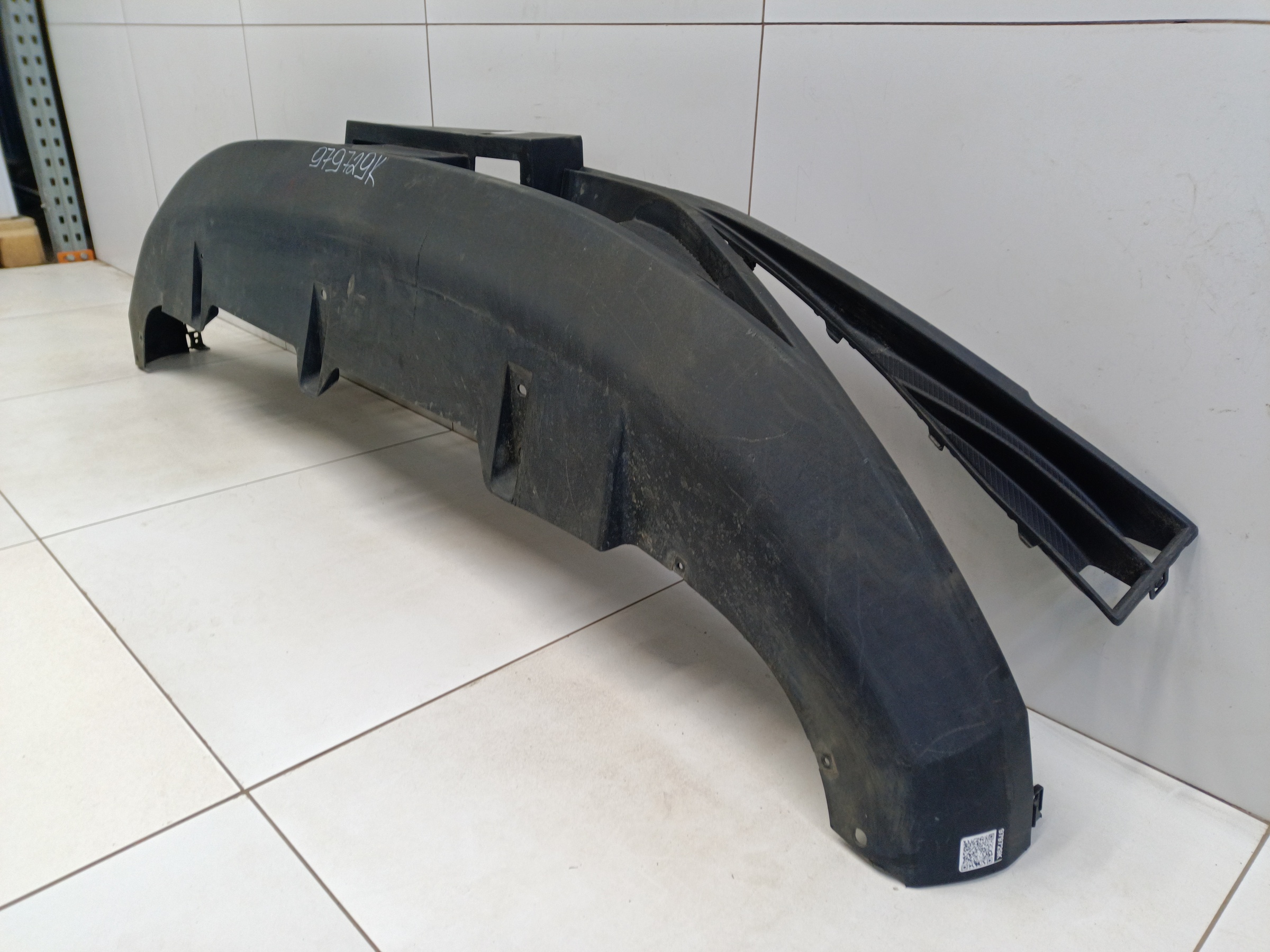 Юбка переднего бампера Omoda C5