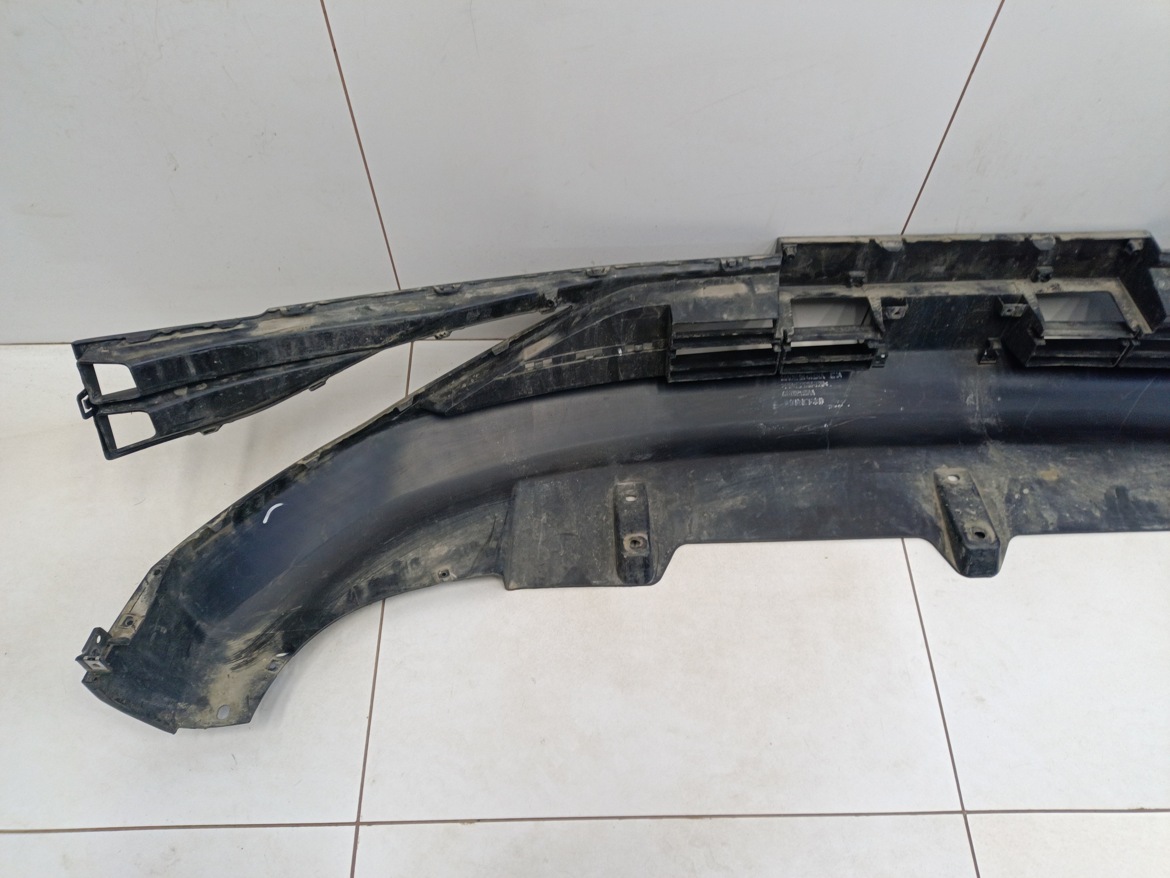 Юбка переднего бампера Omoda C5