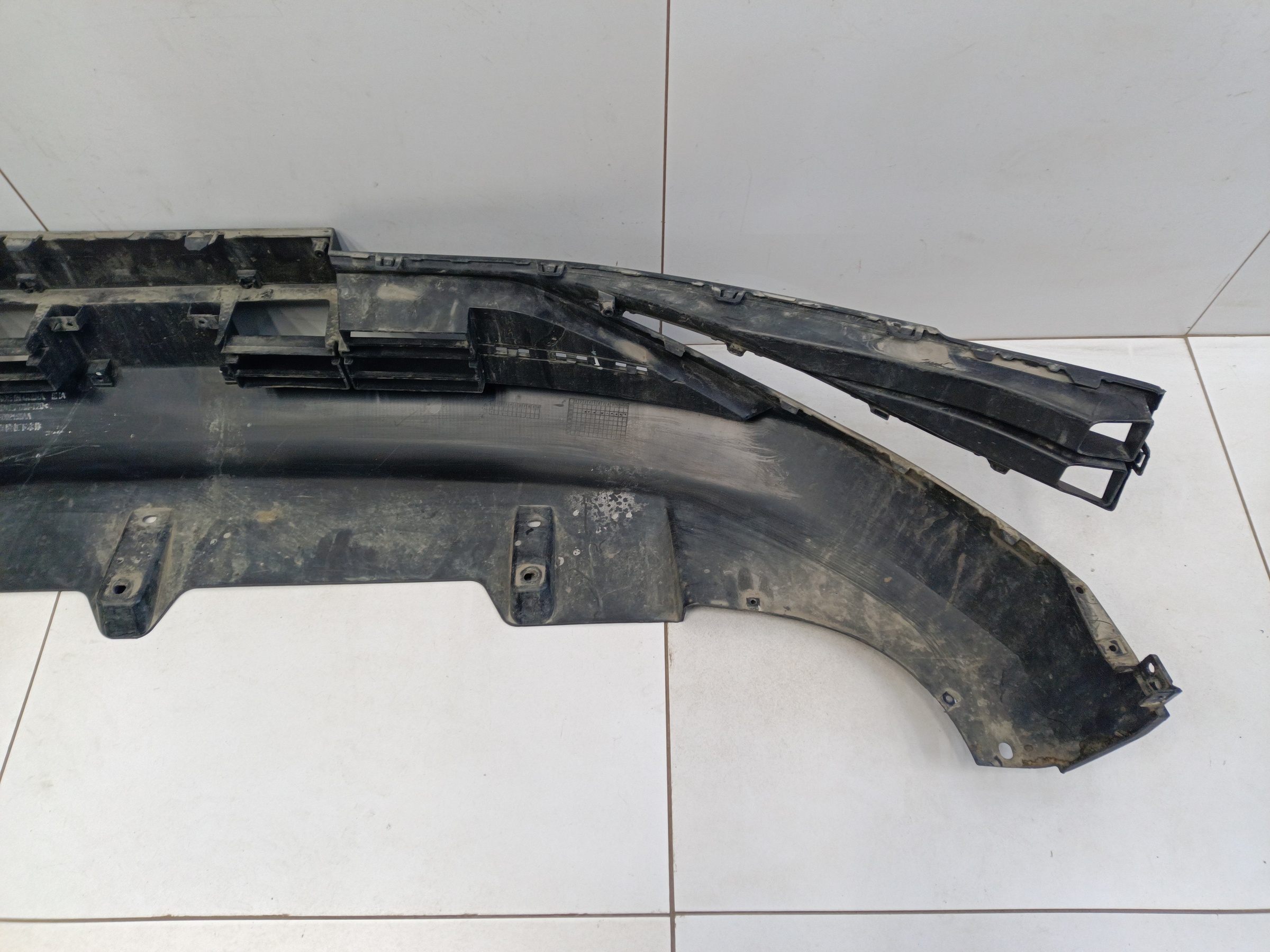 Юбка переднего бампера Omoda C5