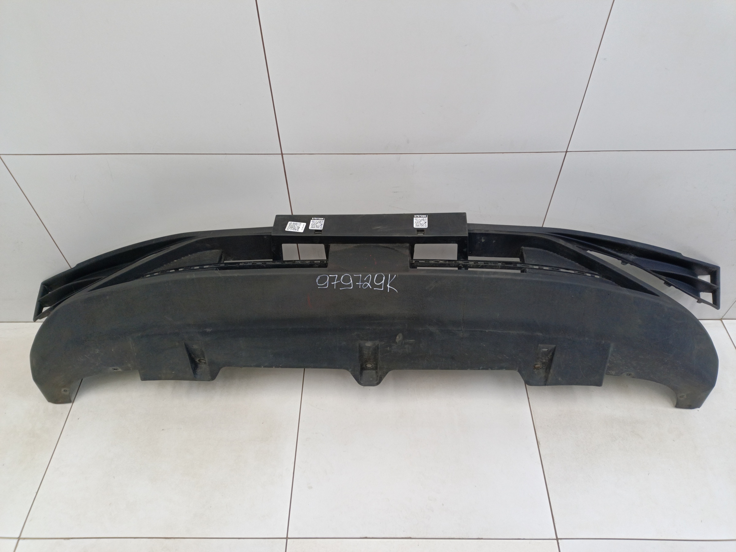 Юбка переднего бампера Omoda C5