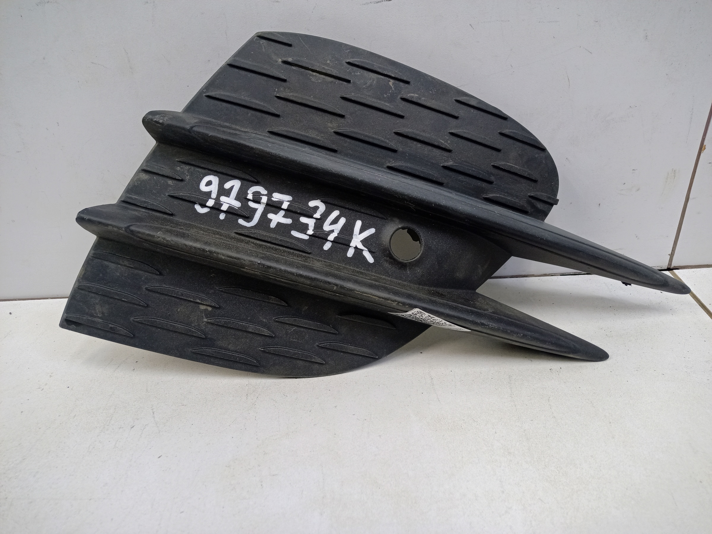 Решетка переднего бампера правая Mercedes Benz E-klasse W213 Restail AMG