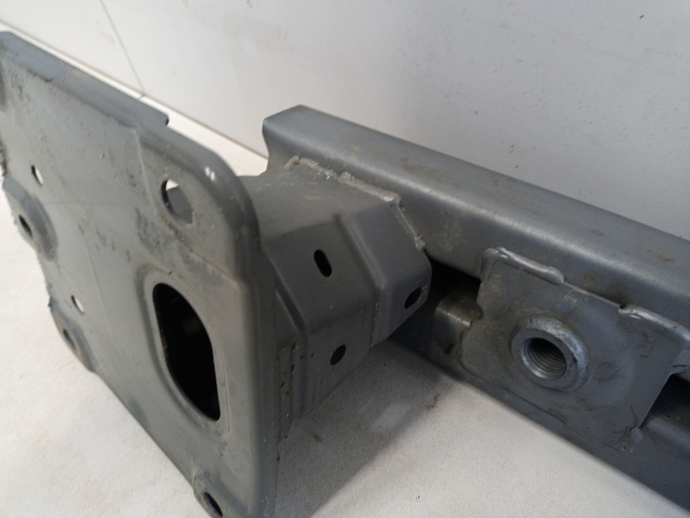 Усилитель переднего бампера Jetour T2