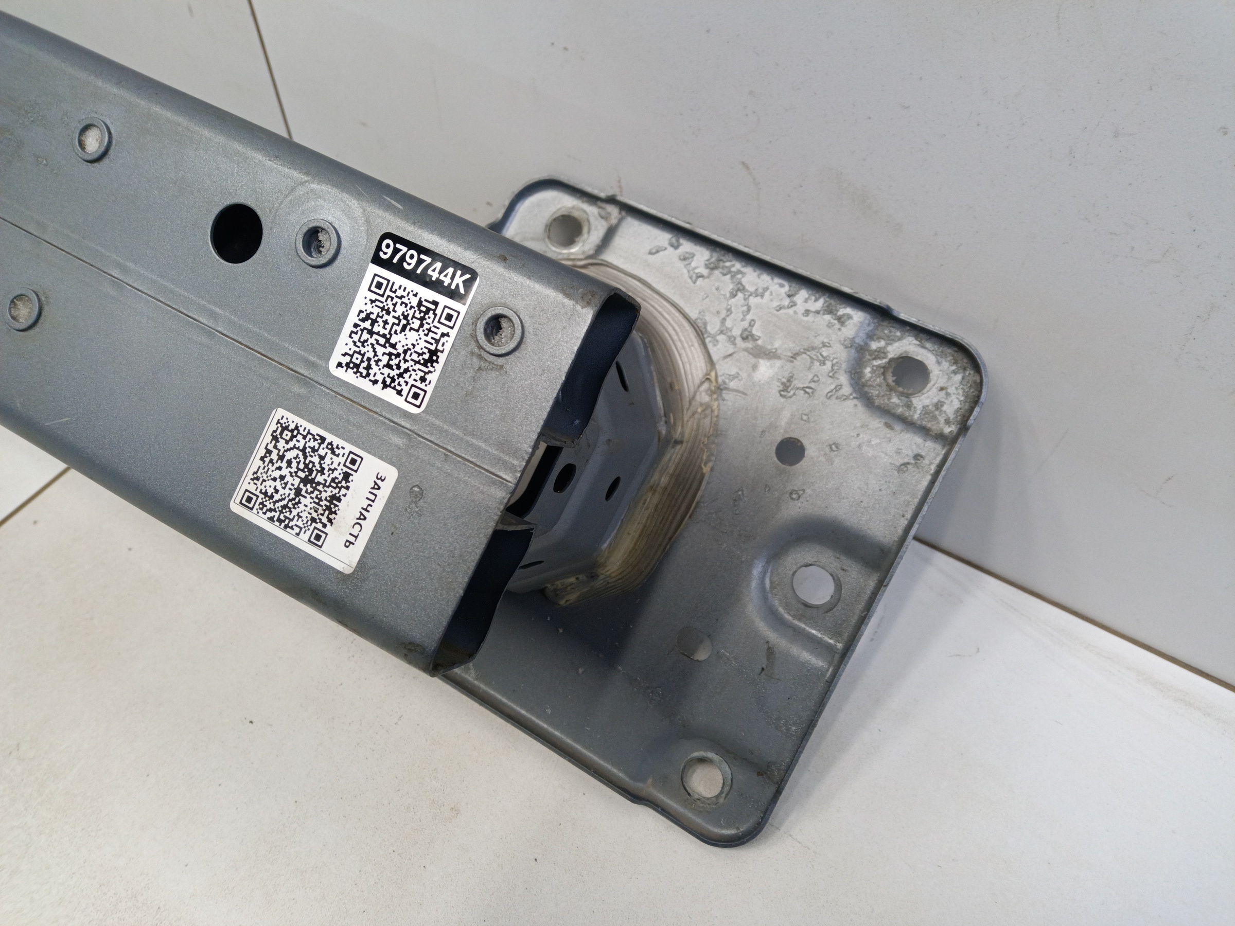 Усилитель переднего бампера Jetour T2